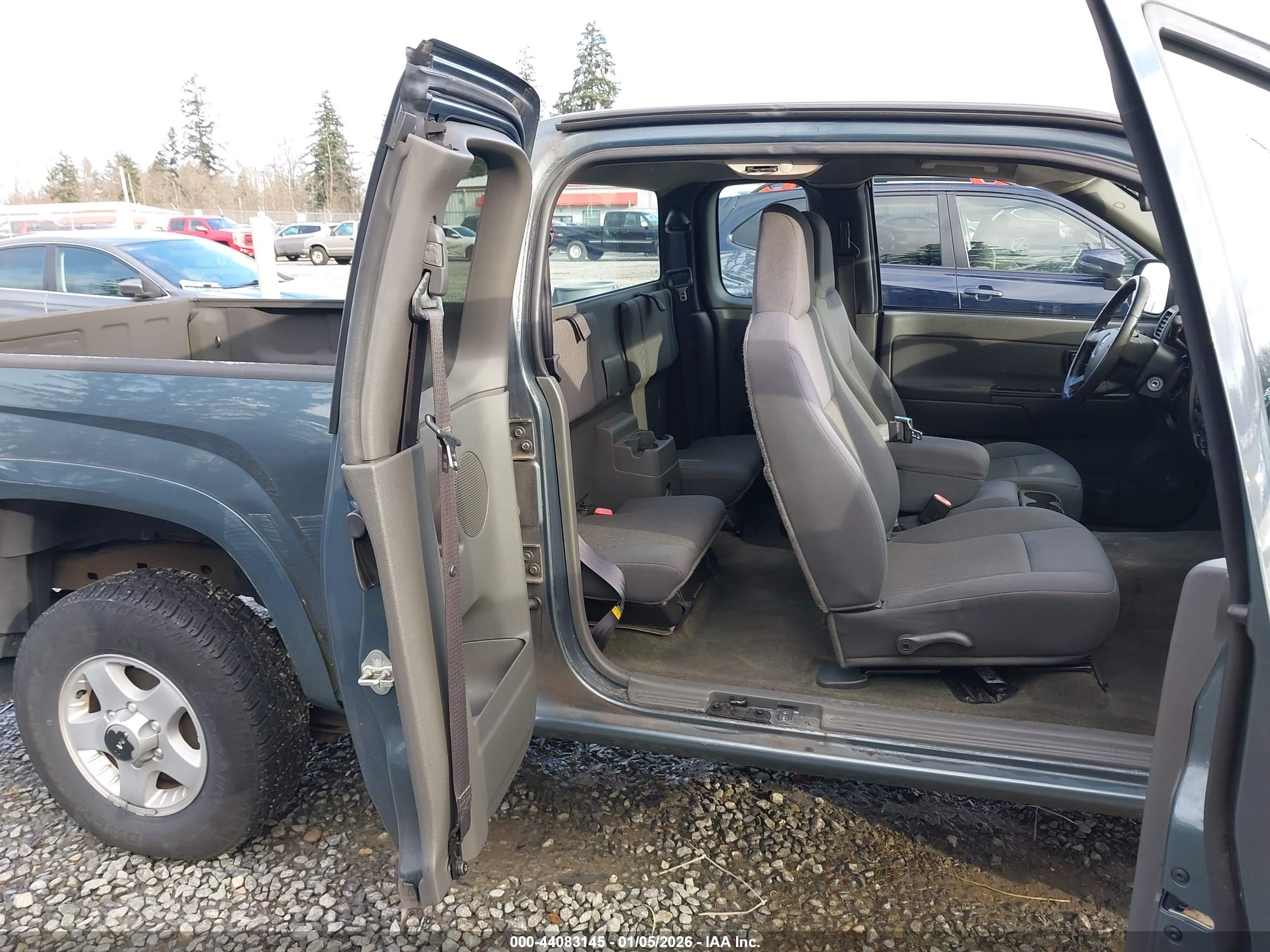 GMC CANYON image 8