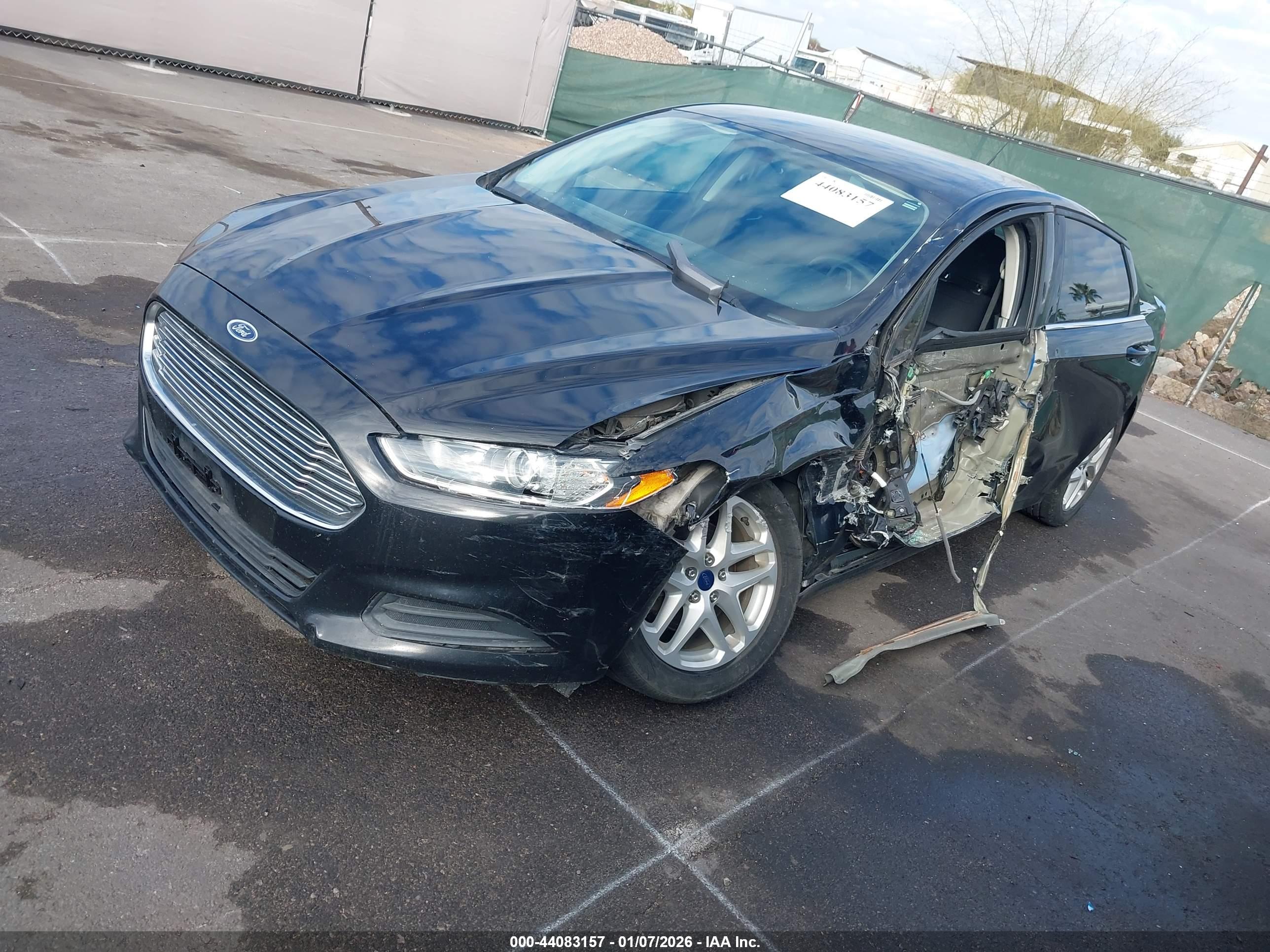 FORD FUSION image 2