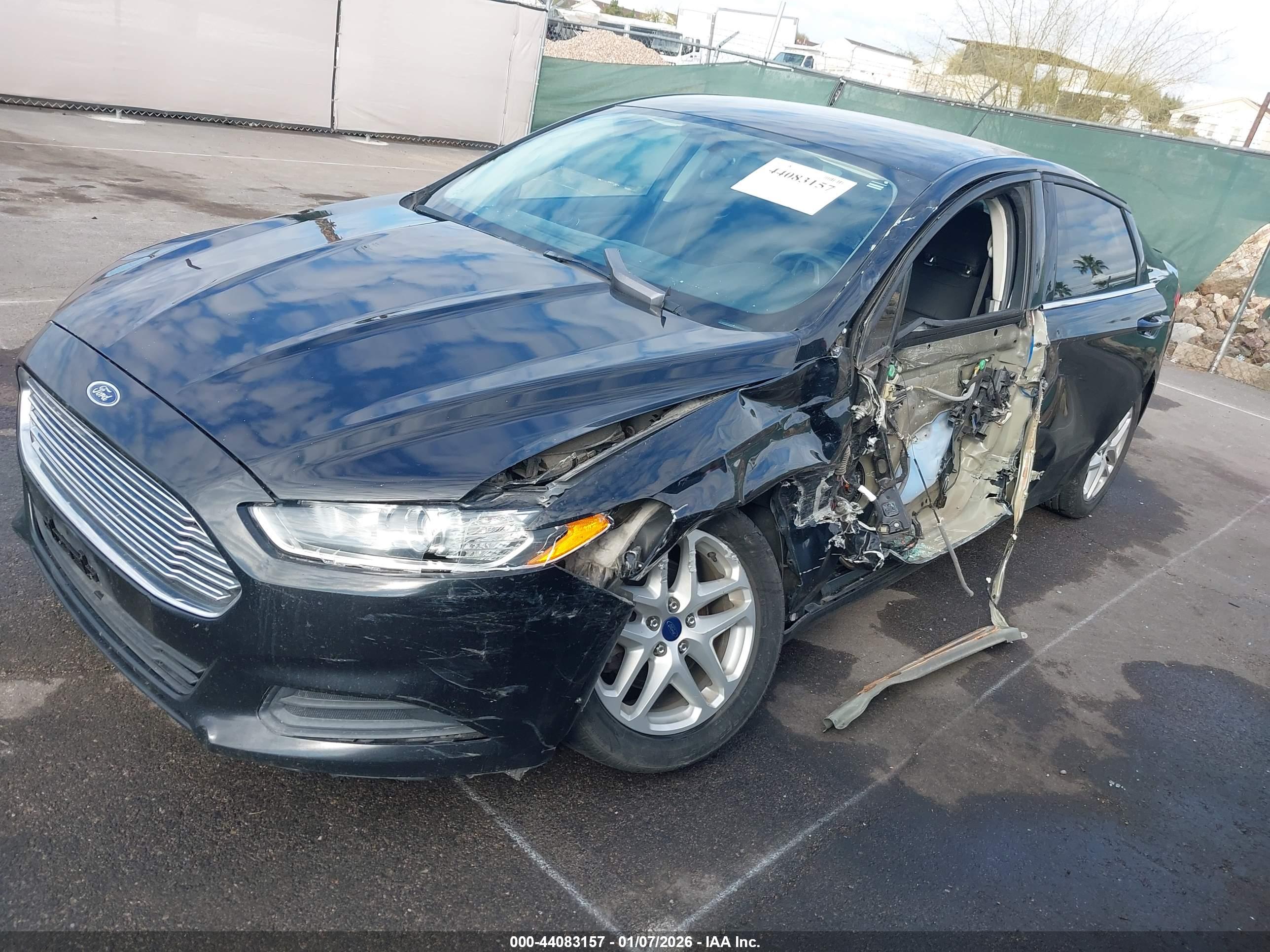 FORD FUSION image 6
