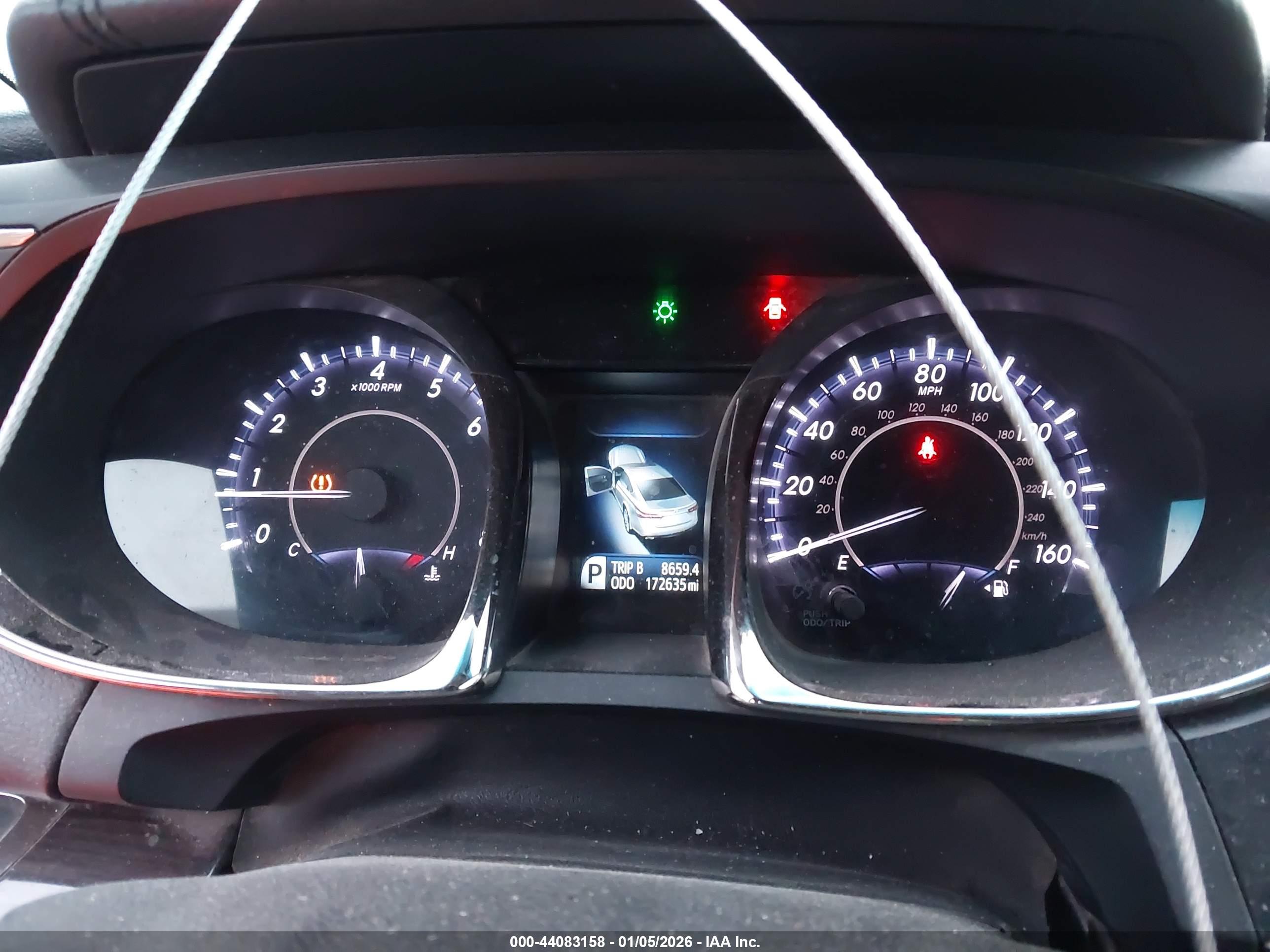 TOYOTA AVALON image 7