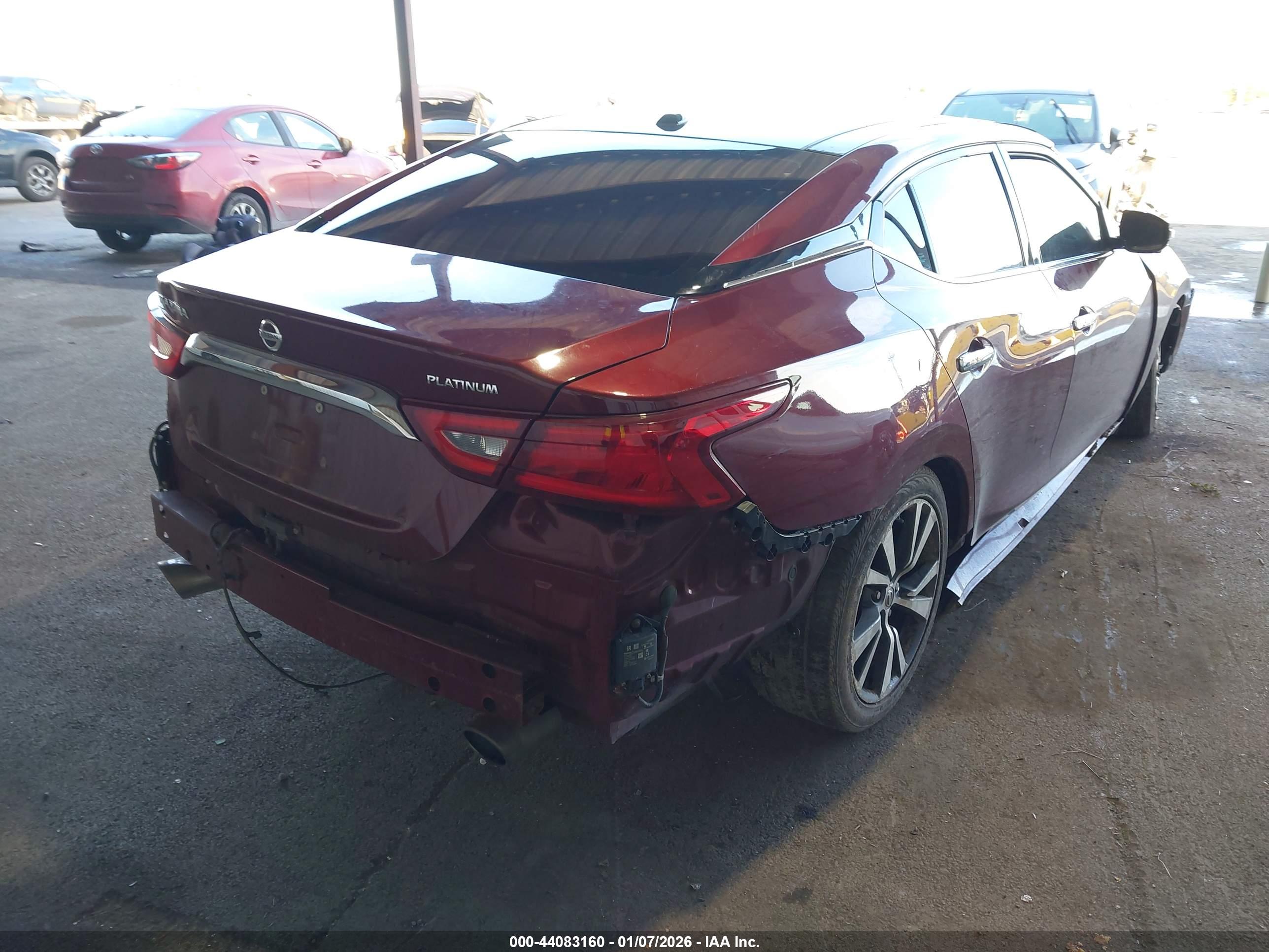 NISSAN MAXIMA image 4