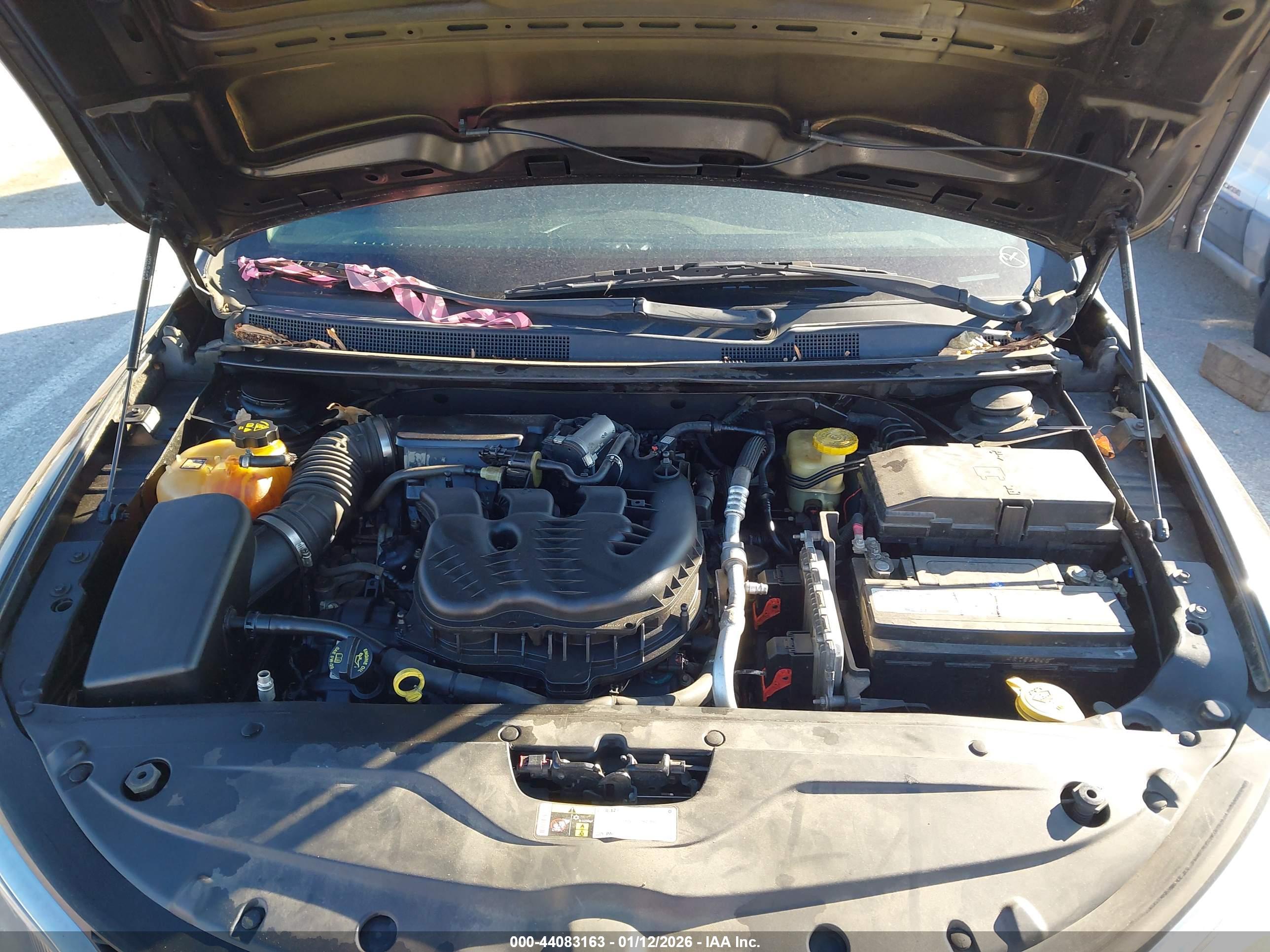 CHRYSLER 200 image 10