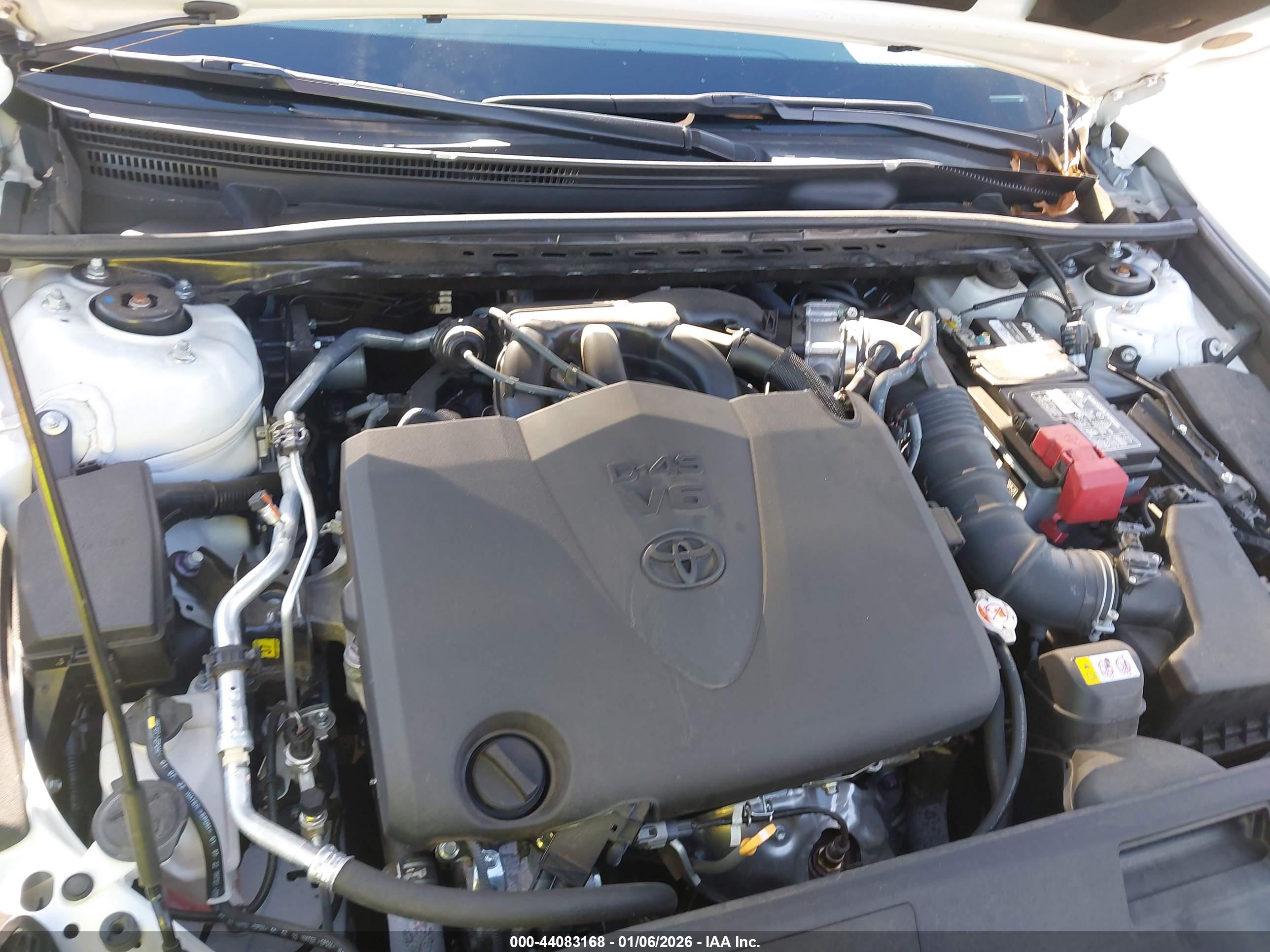 TOYOTA CAMRY image 10
