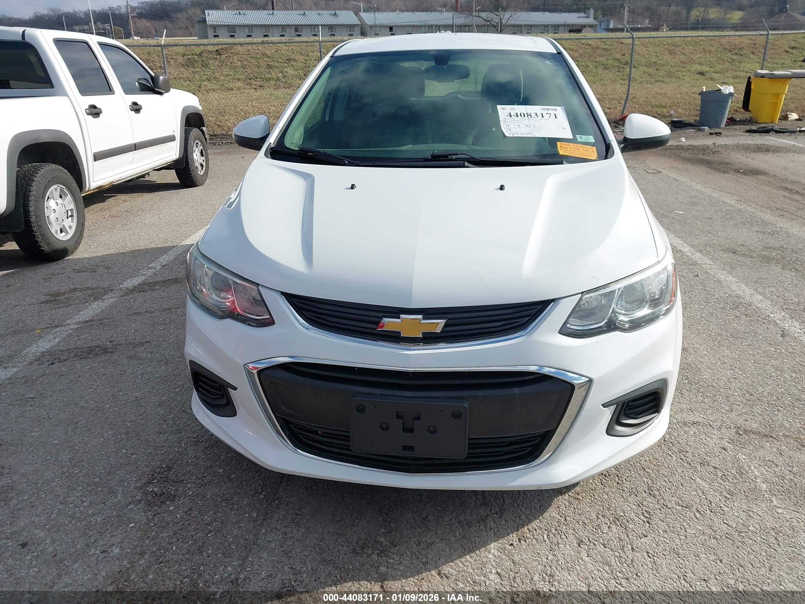 CHEVROLET SONIC image 6