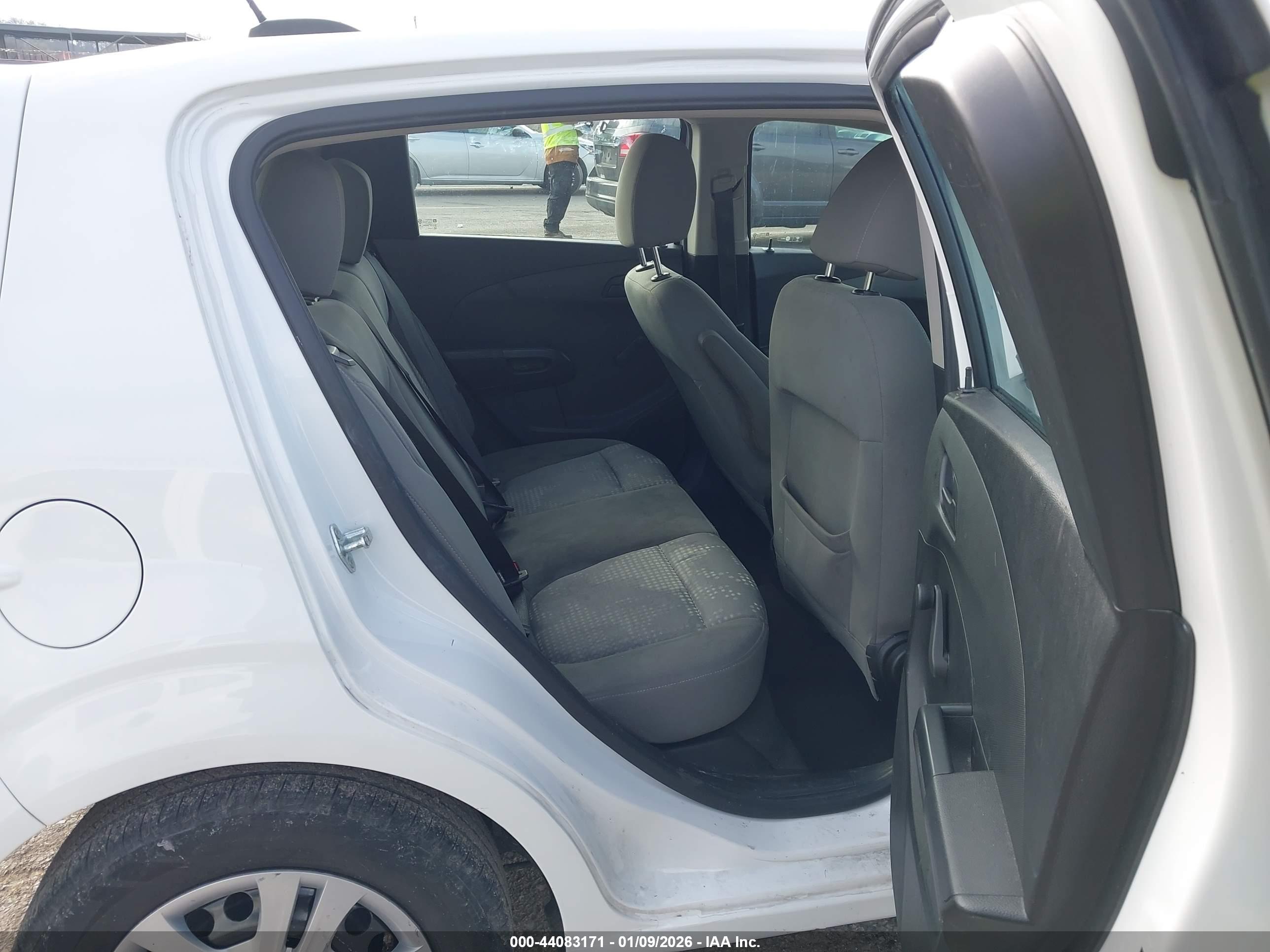 CHEVROLET SONIC image 8