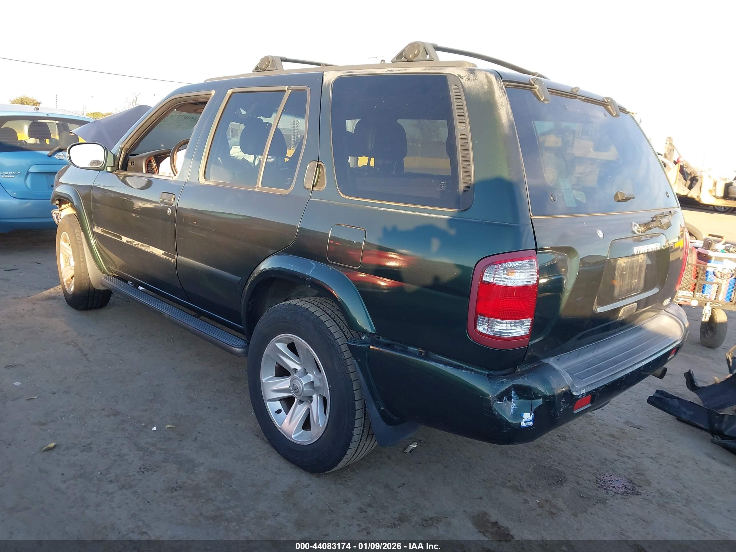 NISSAN PATHFINDER image 3