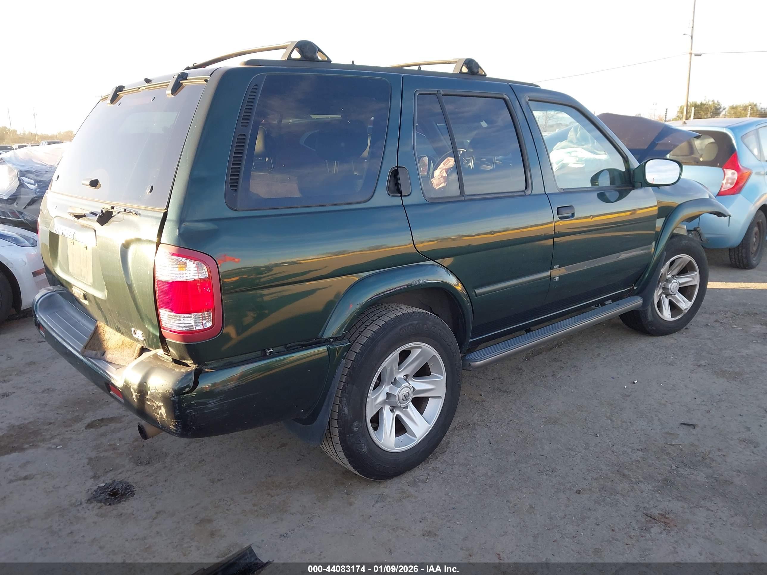NISSAN PATHFINDER image 4