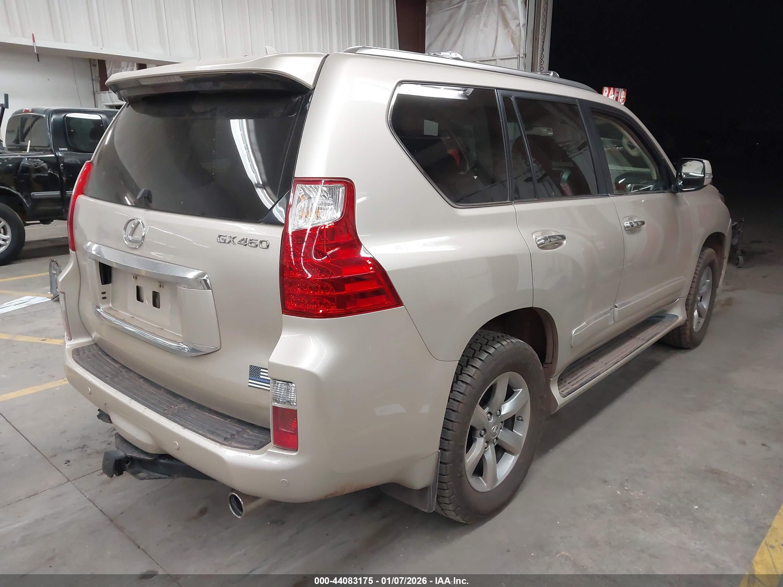 LEXUS GX image 4