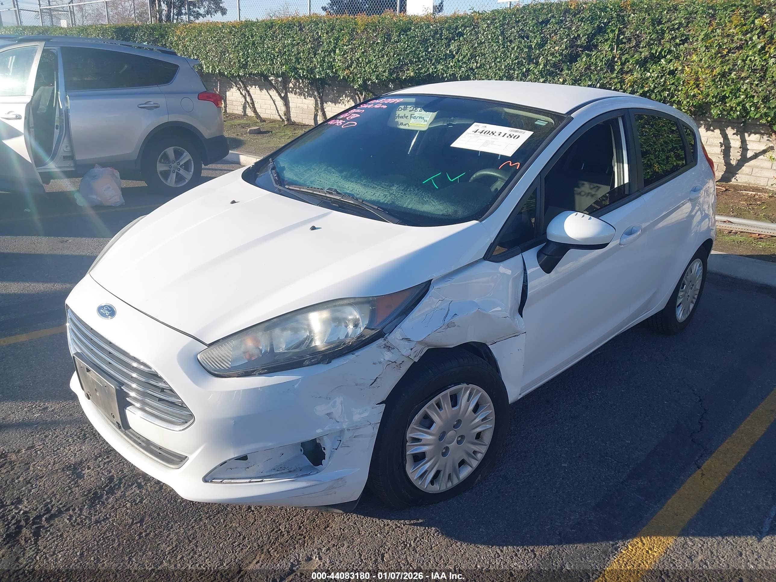FORD FIESTA image 2