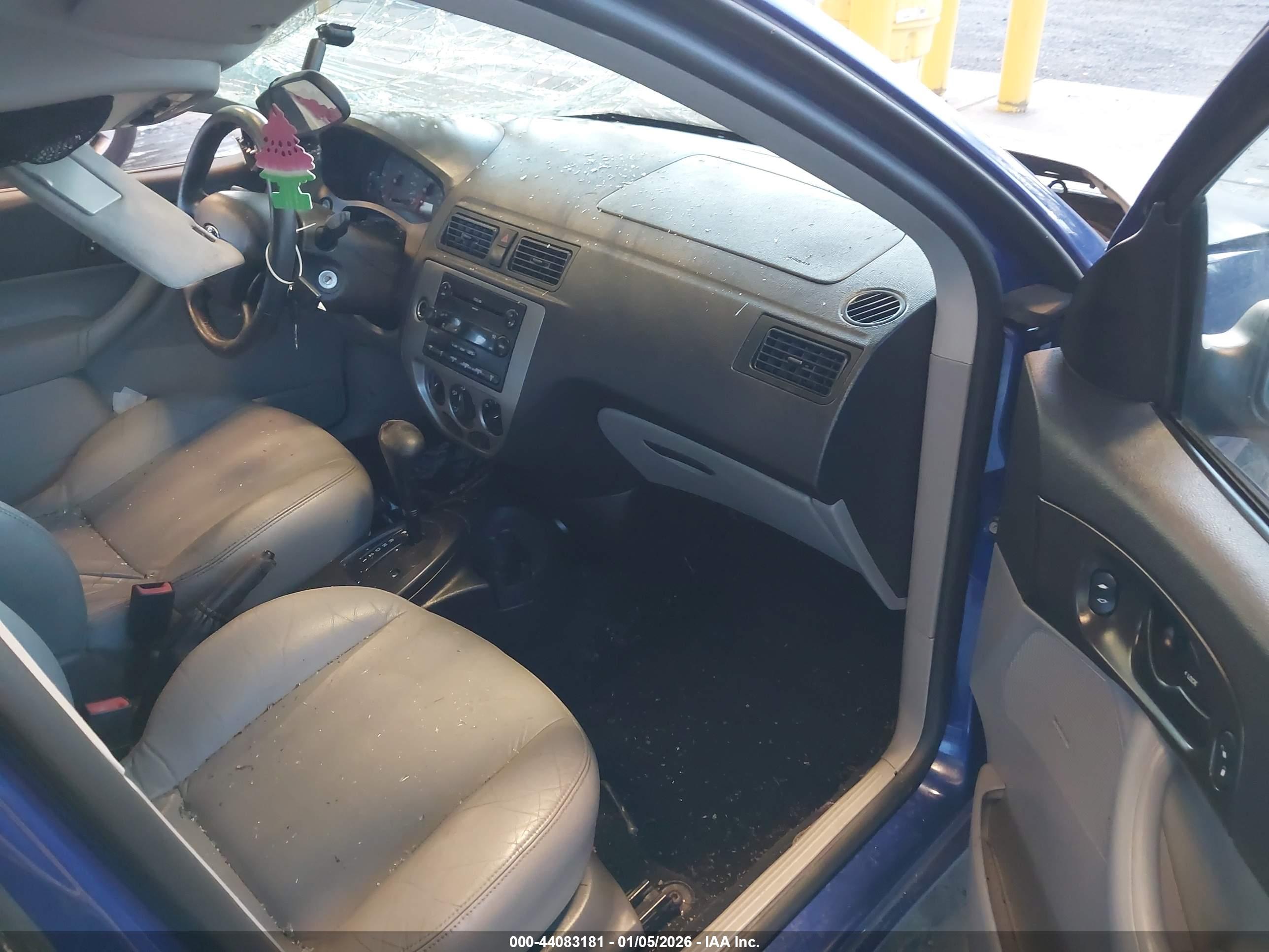 FORD FOCUS image 5