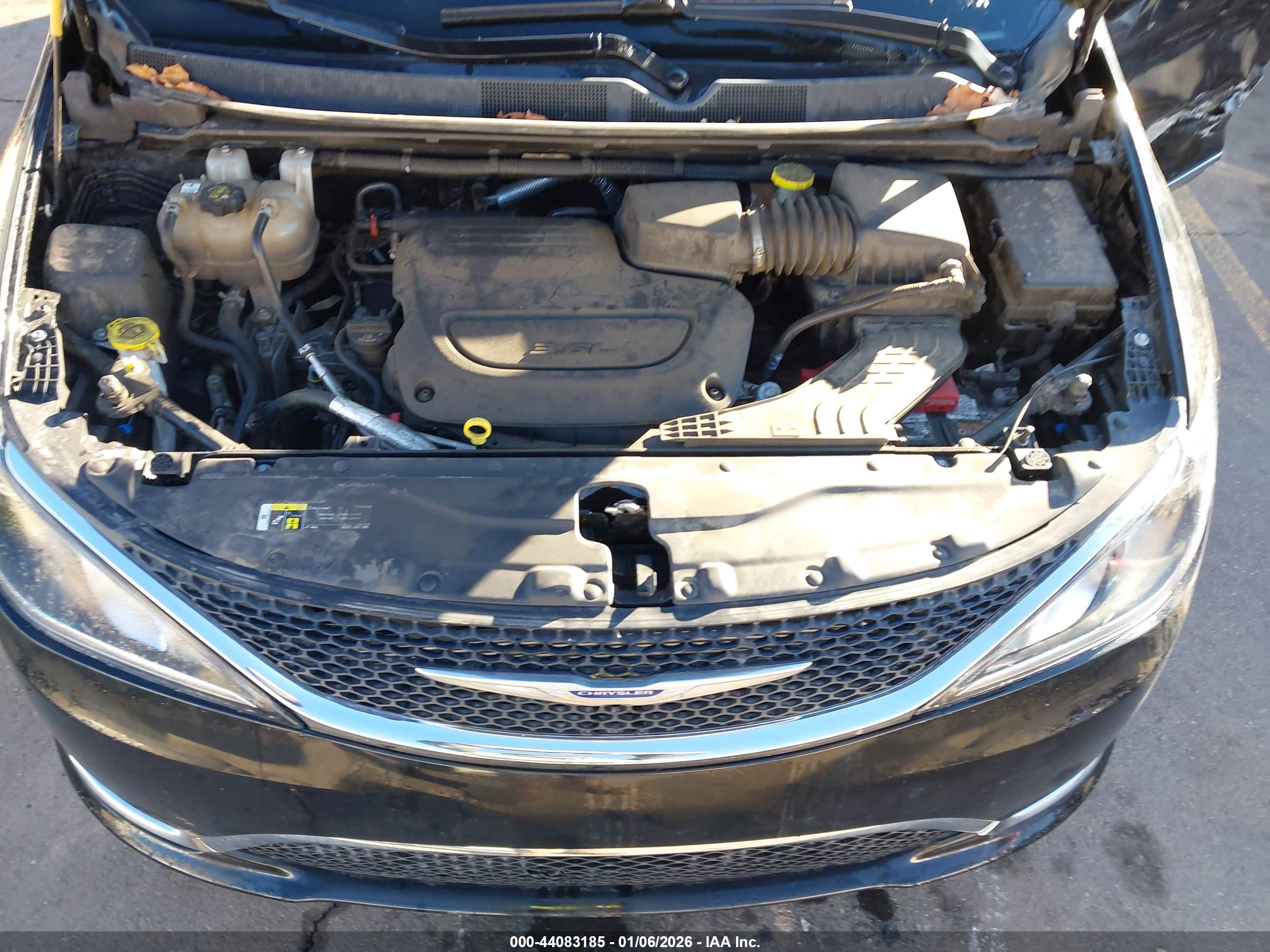 CHRYSLER PACIFICA image 10