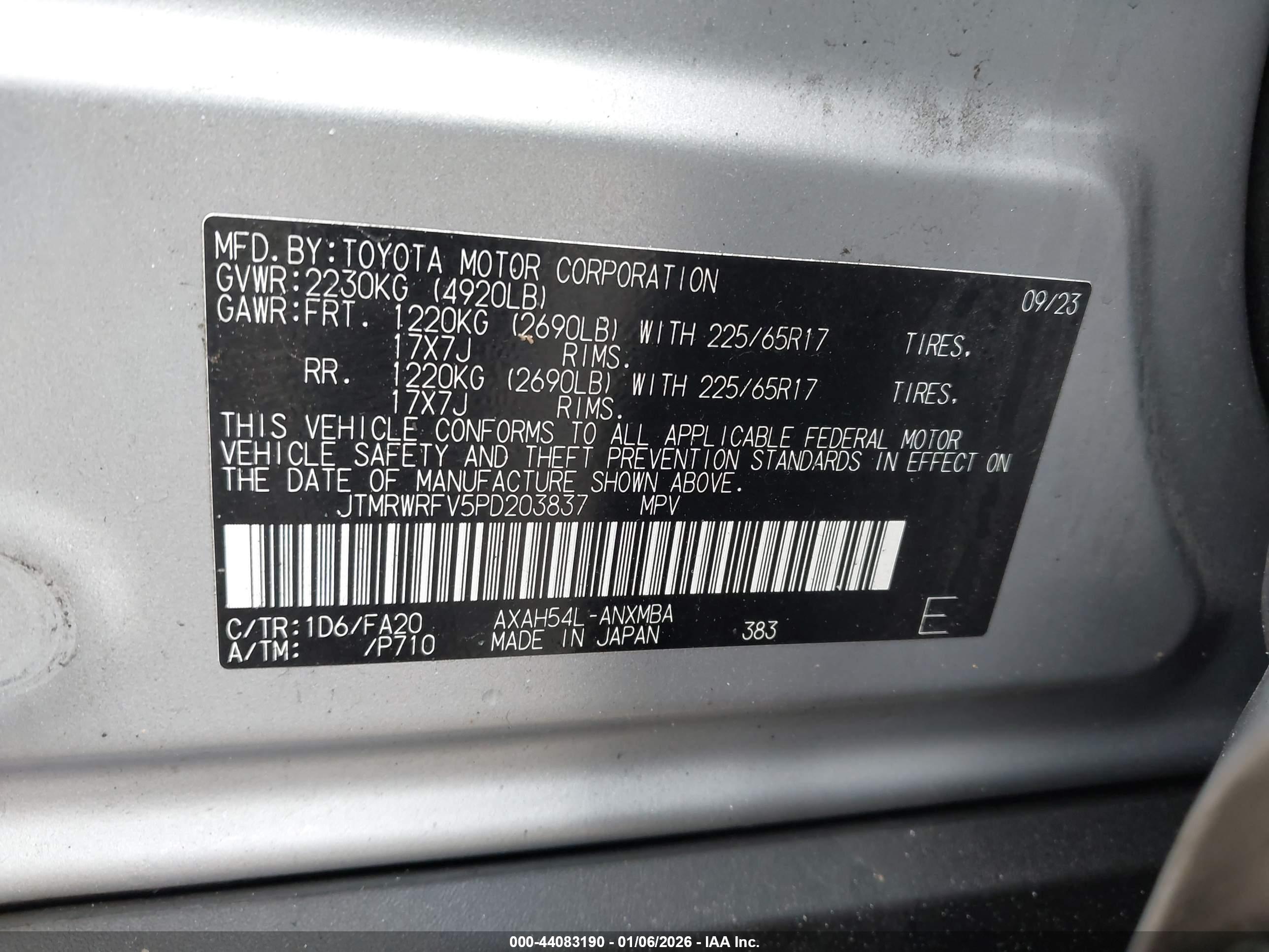 TOYOTA RAV4 image 9
