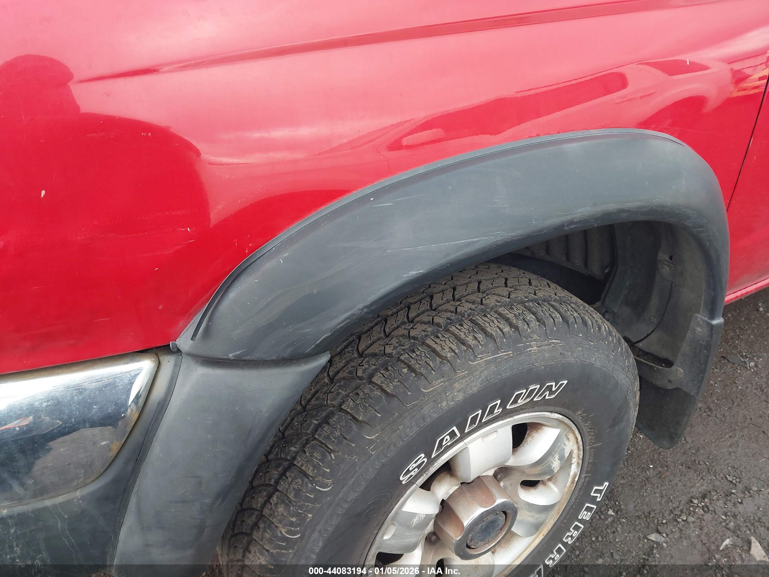 NISSAN FRONTIER image 6