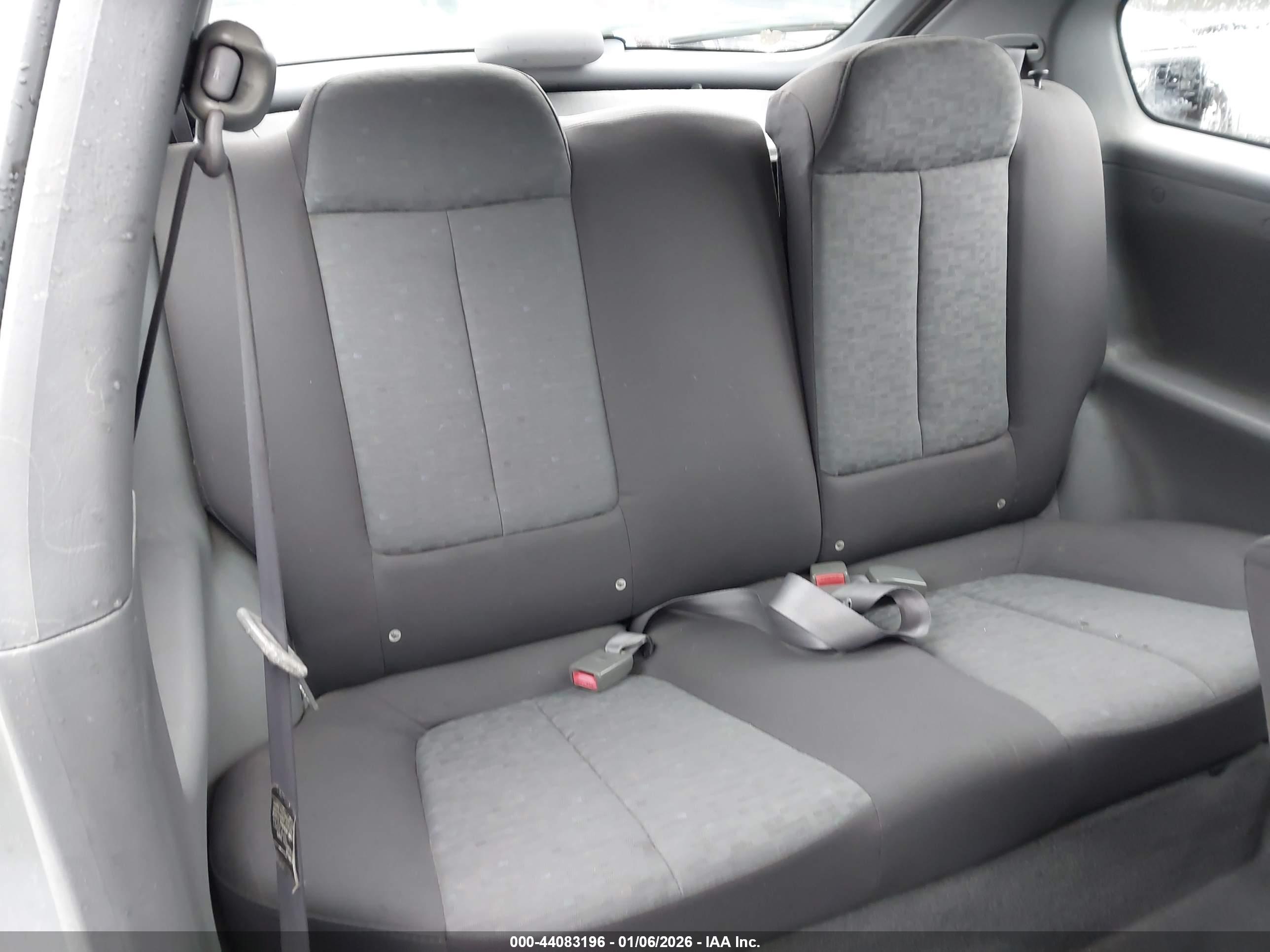 HYUNDAI ACCENT image 8