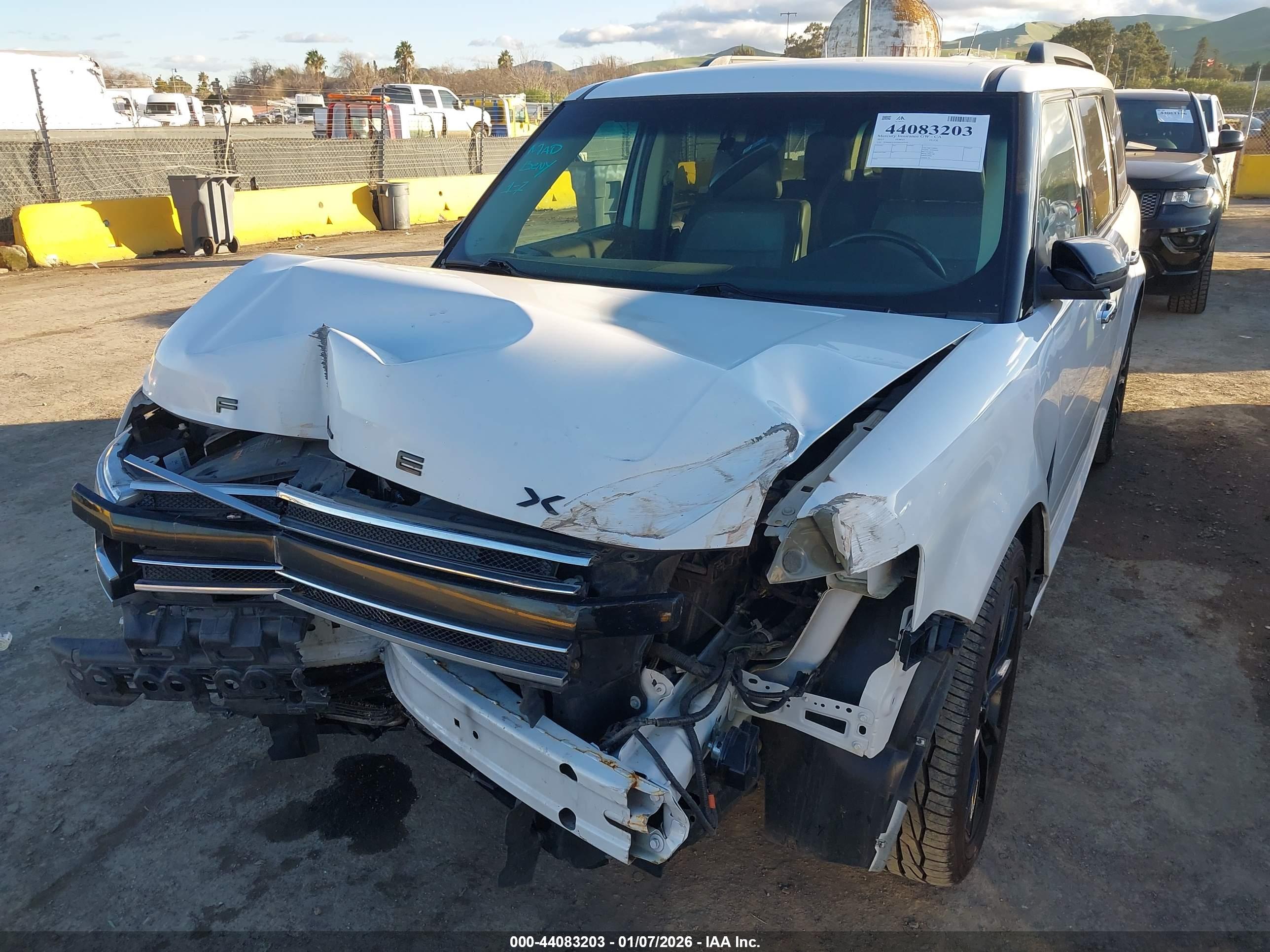 FORD FLEX image 6