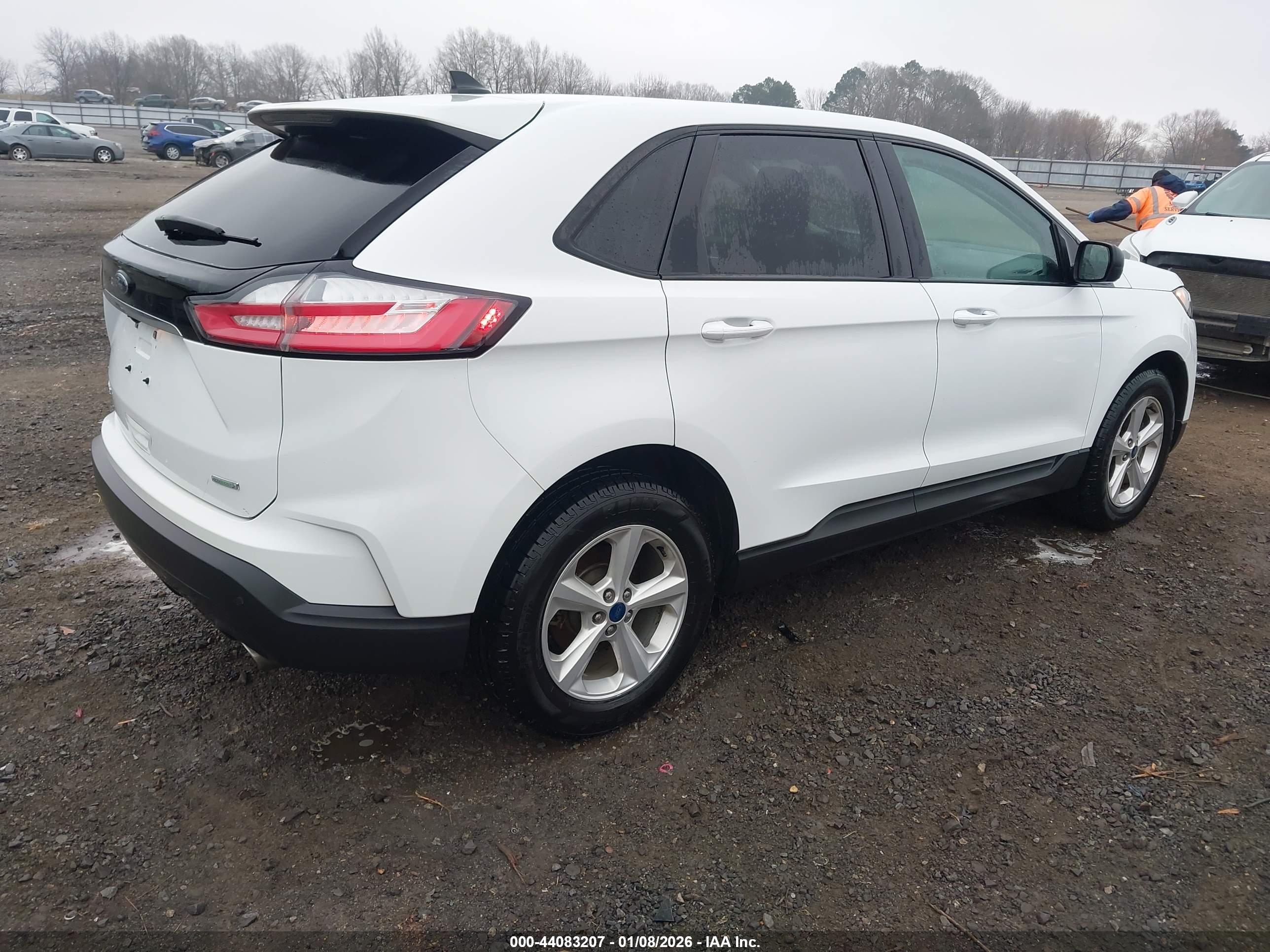 FORD EDGE image 4