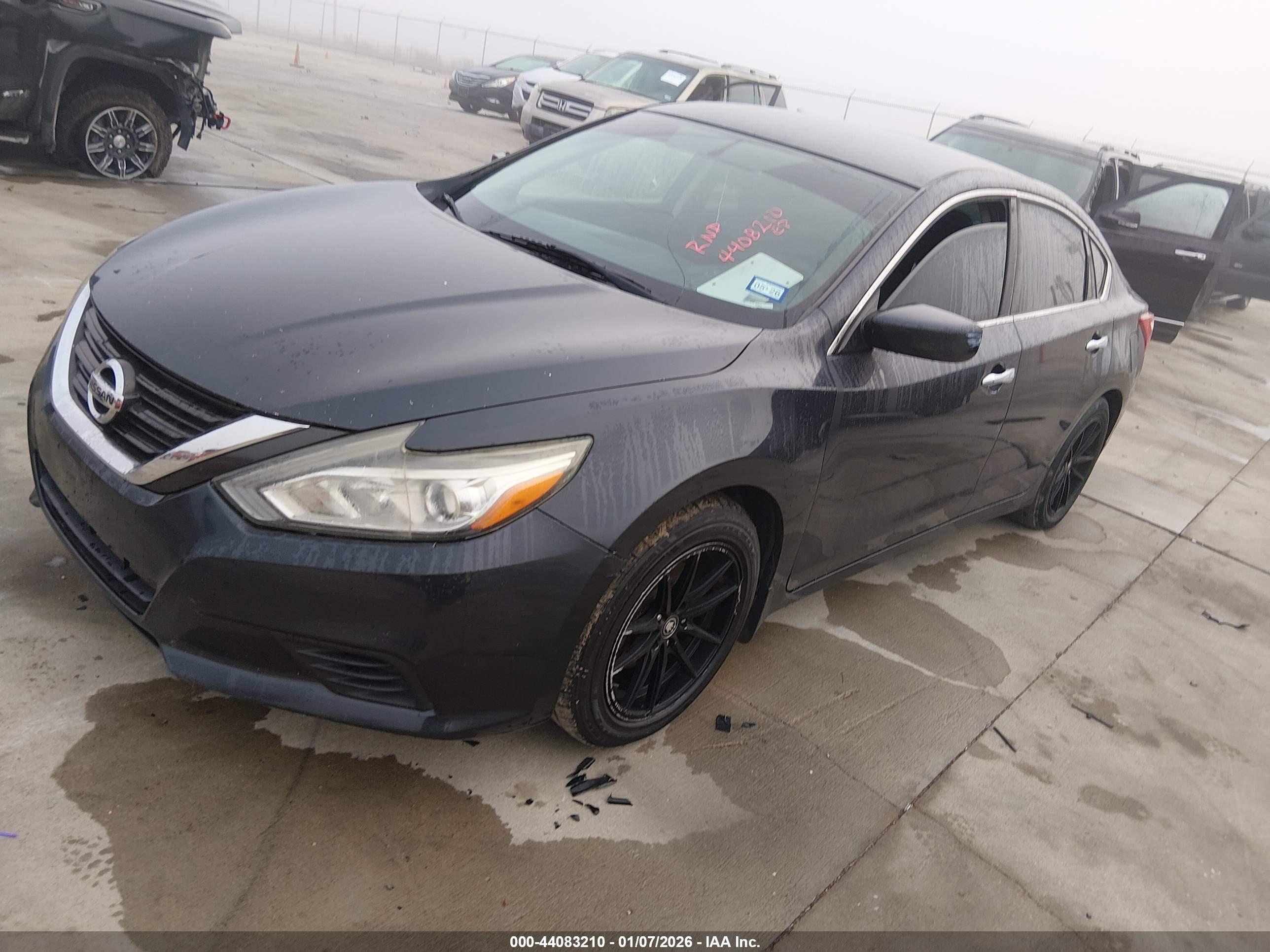 NISSAN ALTIMA image 2