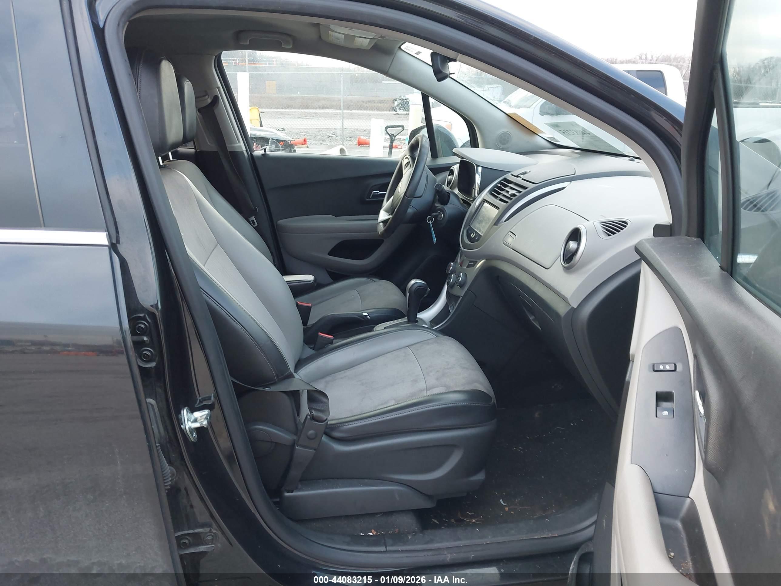 CHEVROLET TRAX image 5