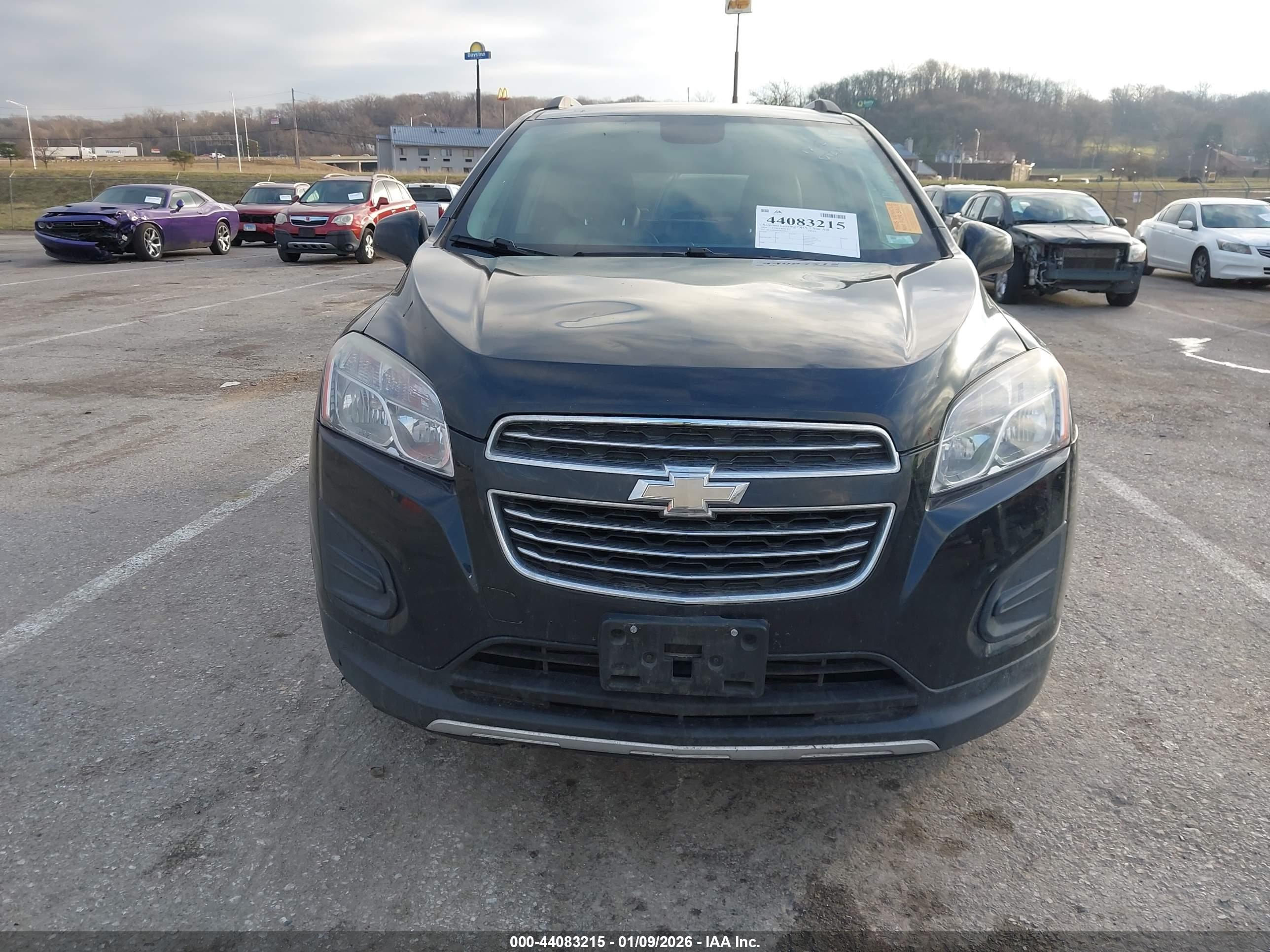 CHEVROLET TRAX image 6