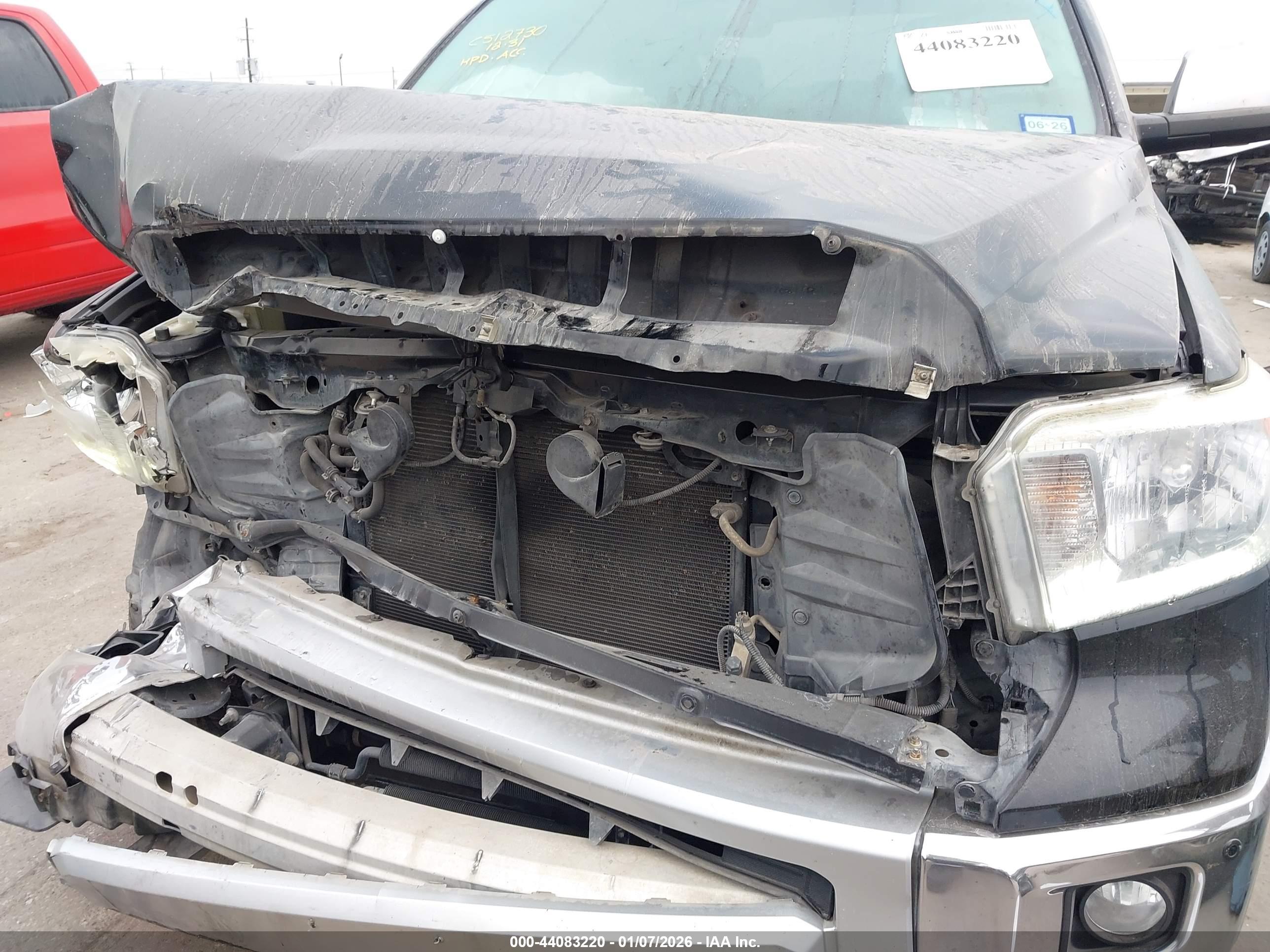 TOYOTA TUNDRA image 6