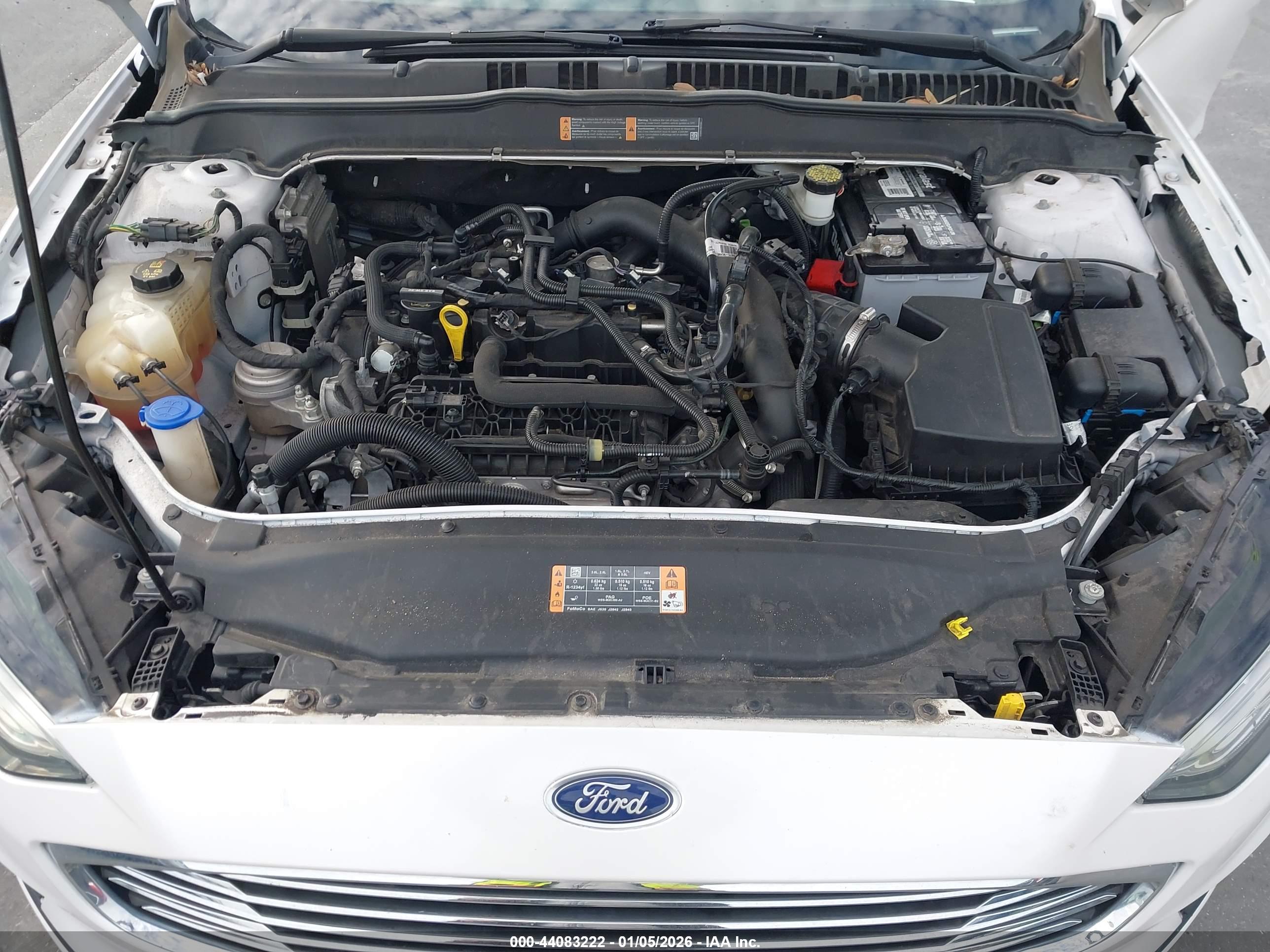 FORD FUSION image 10