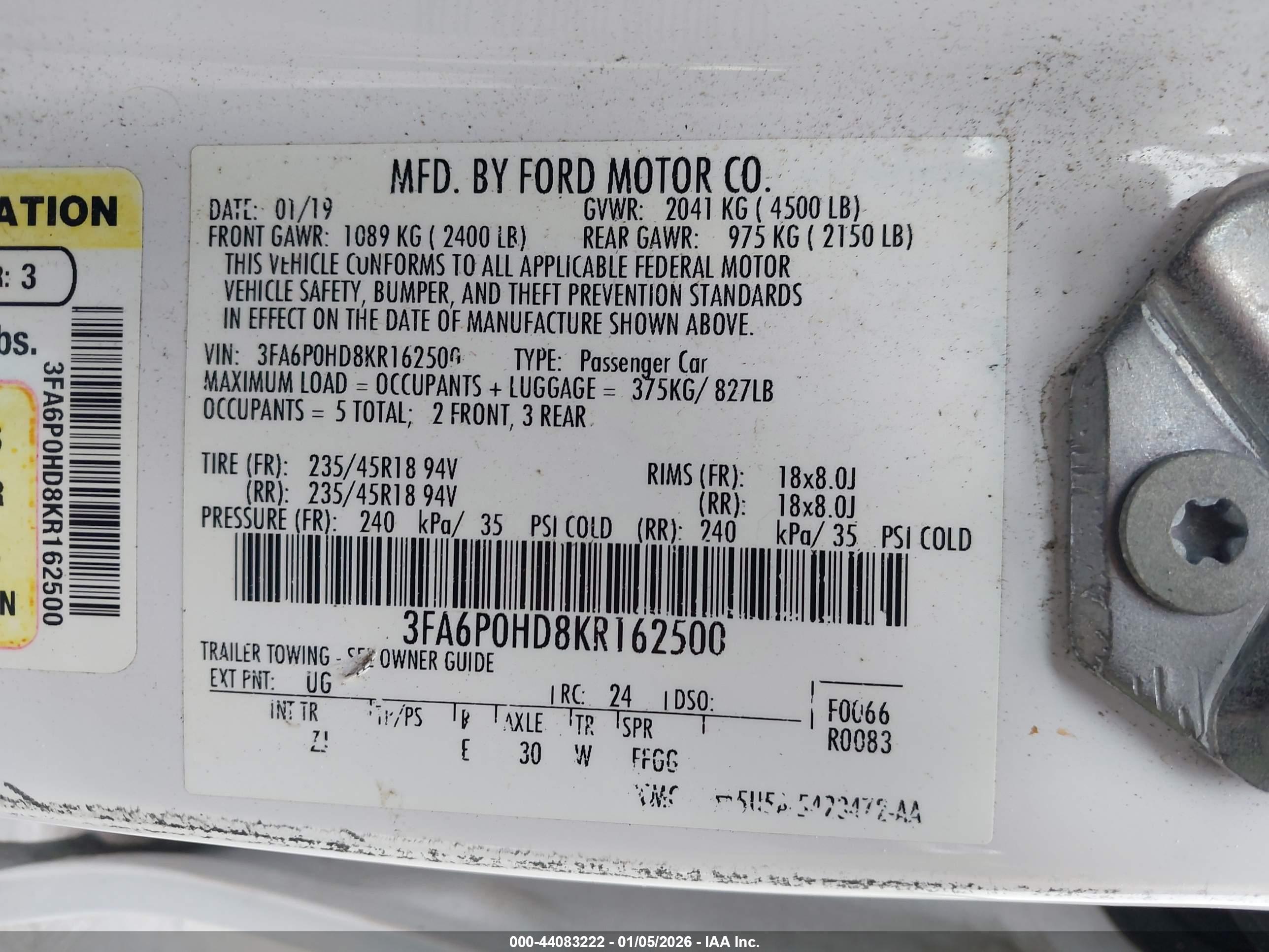 FORD FUSION image 9