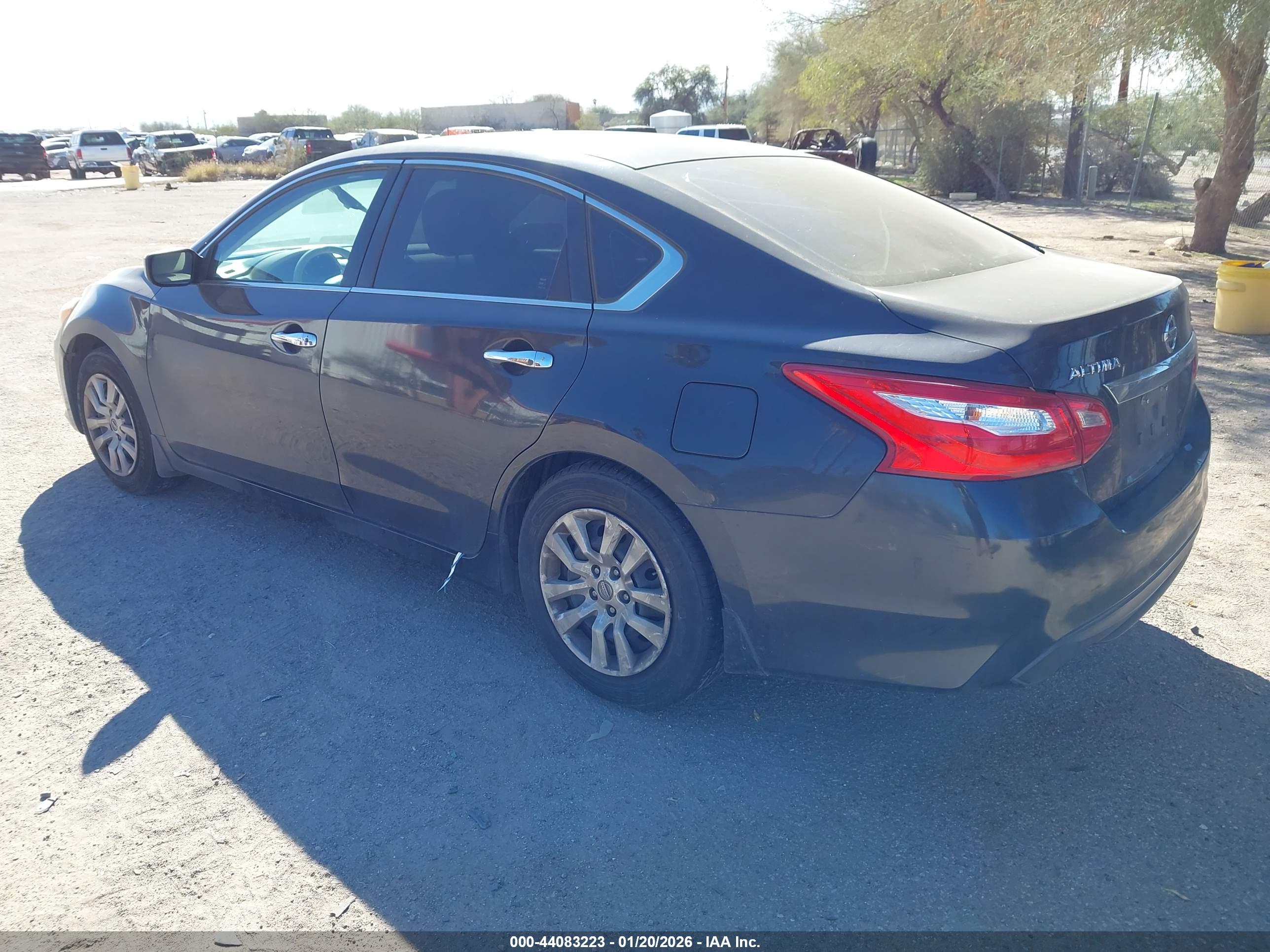 NISSAN ALTIMA image 3