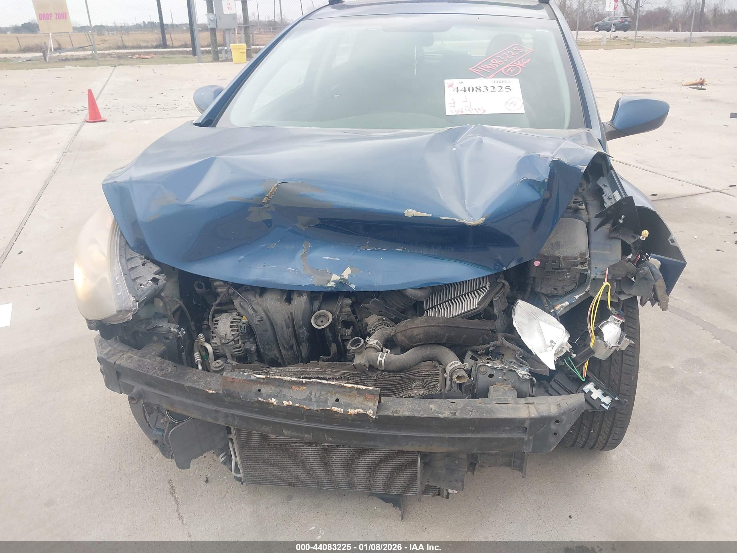 HYUNDAI ELANTRA image 6