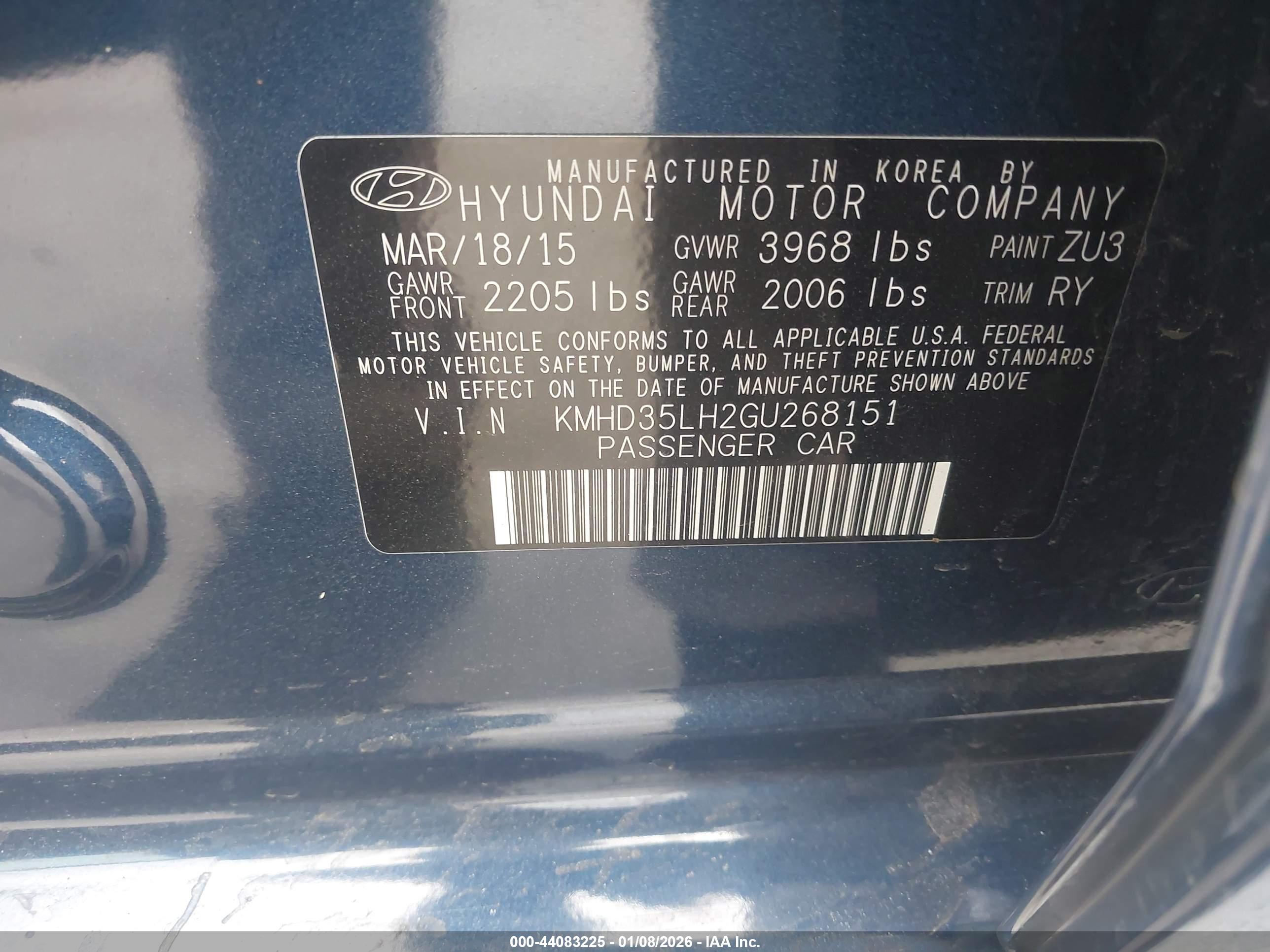 HYUNDAI ELANTRA image 9