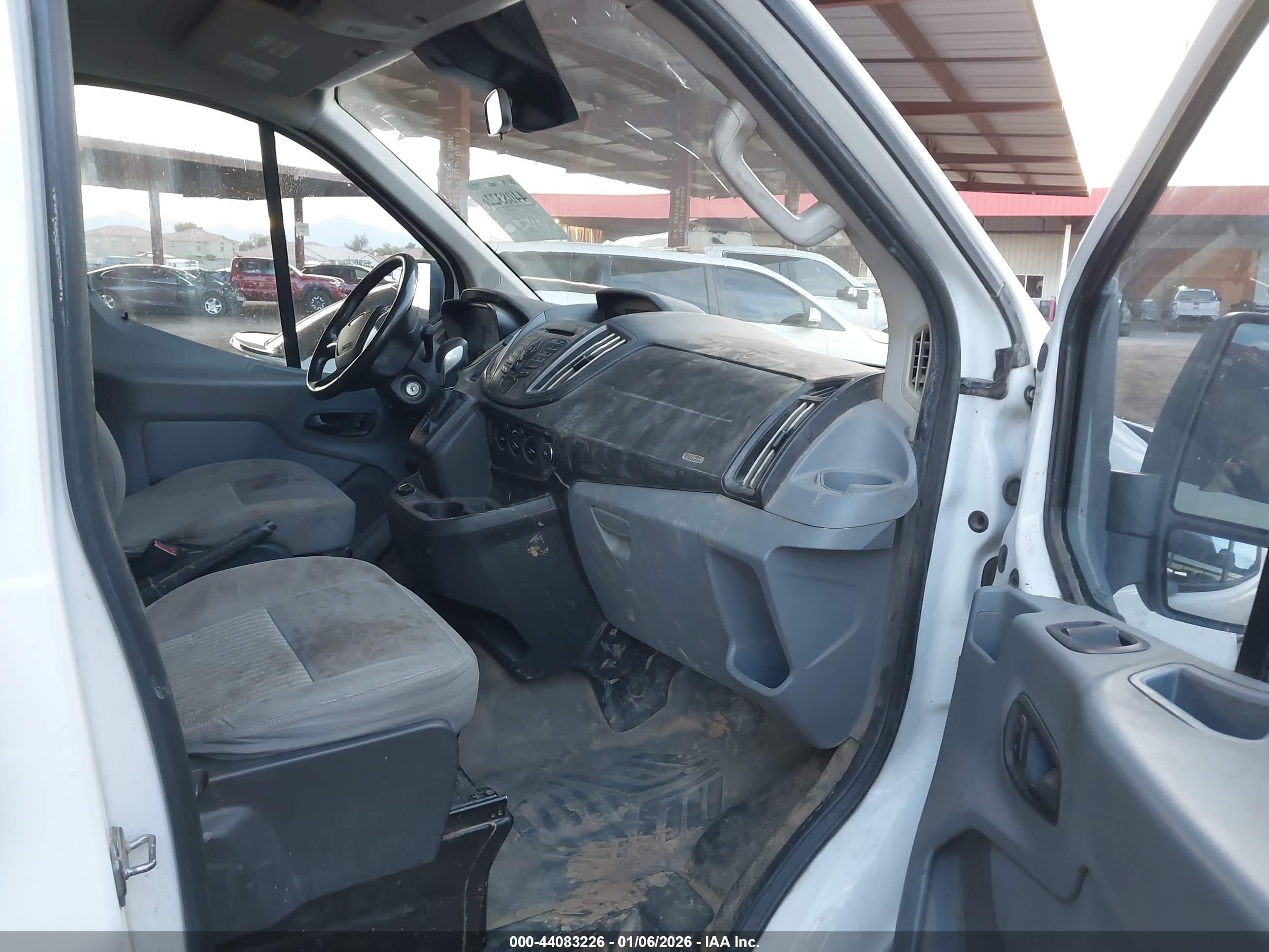 FORD TRANSIT-350 image 5