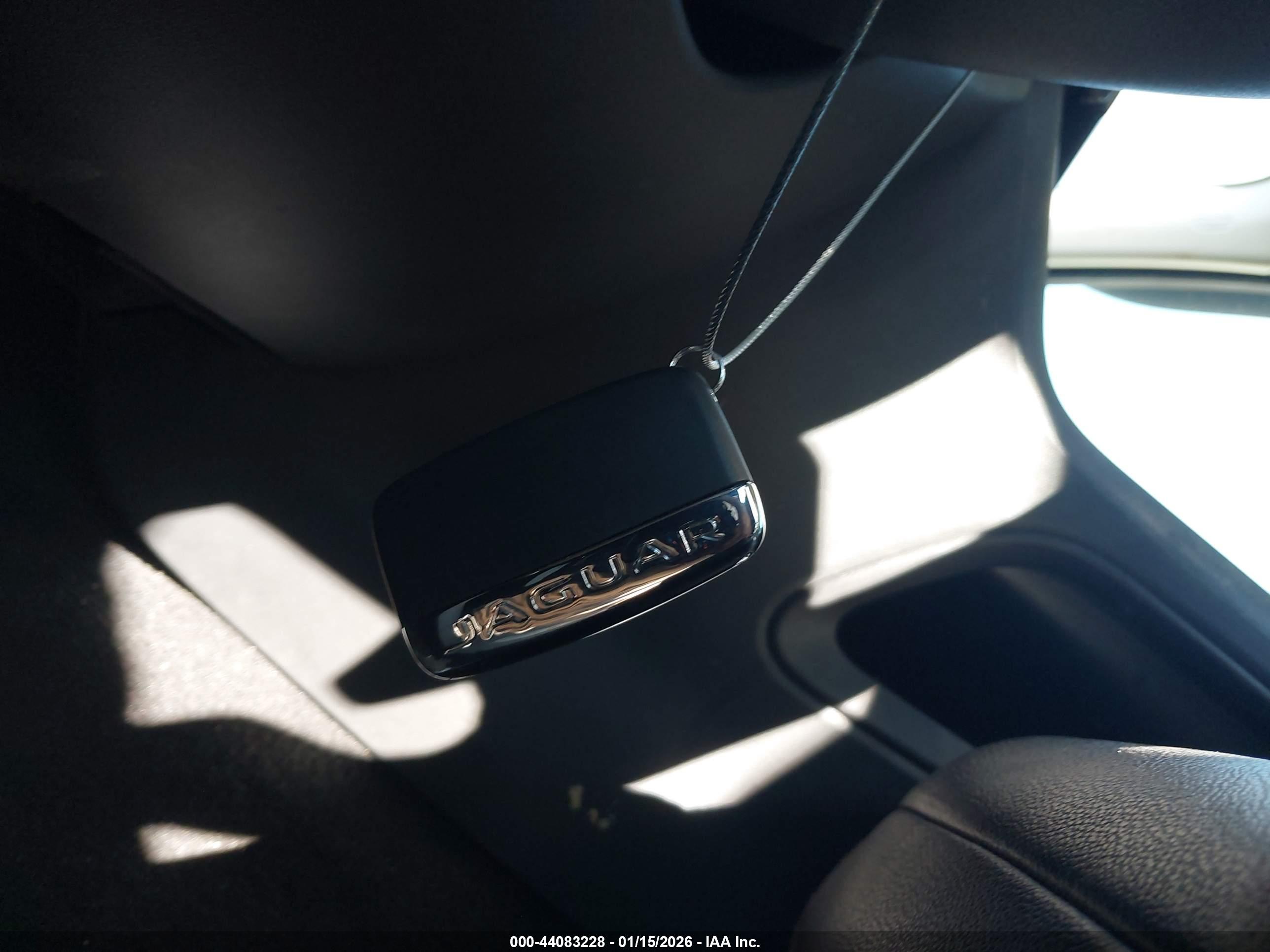 JAGUAR F-PACE image 11