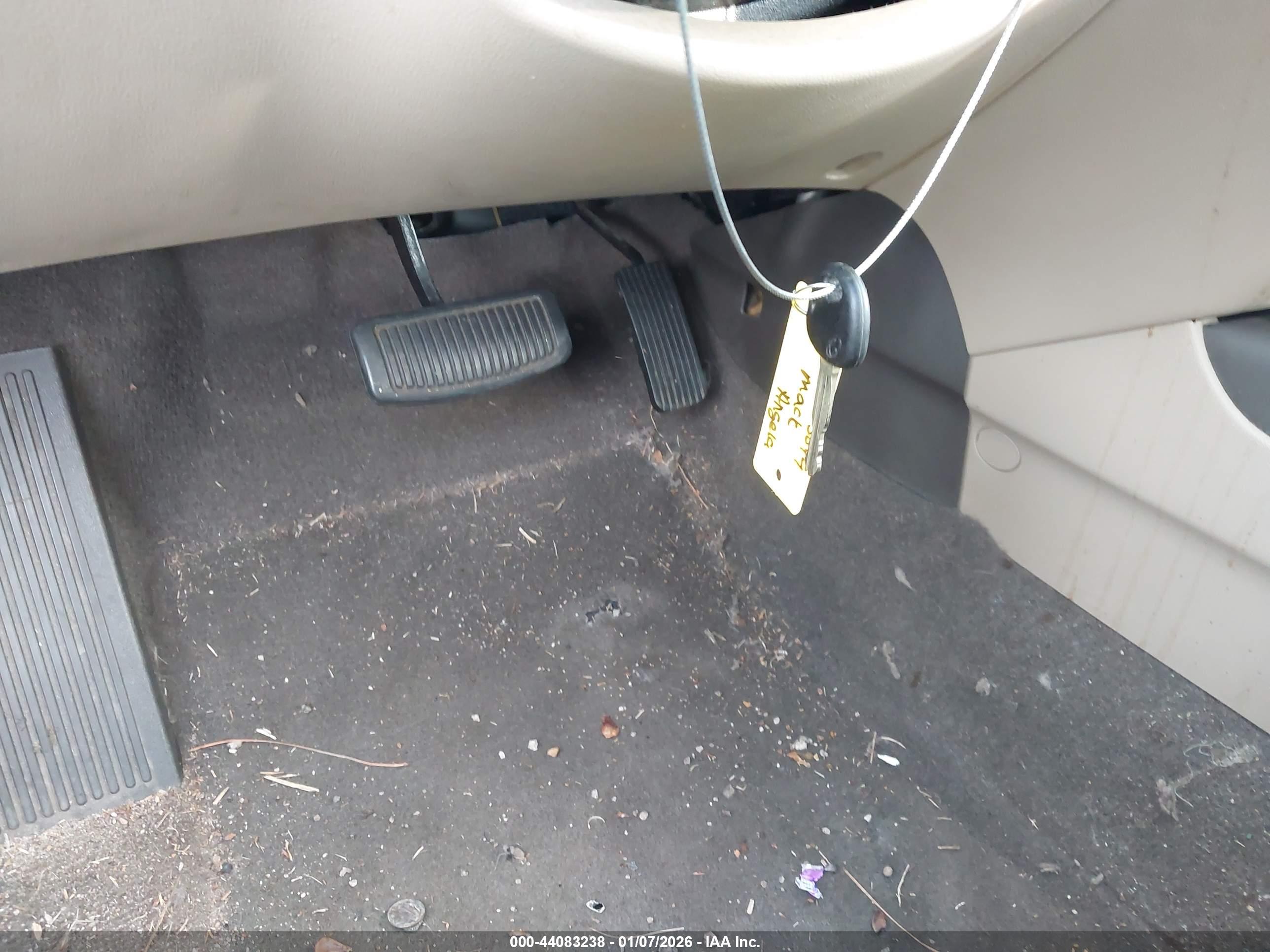 HYUNDAI ELANTRA image 11