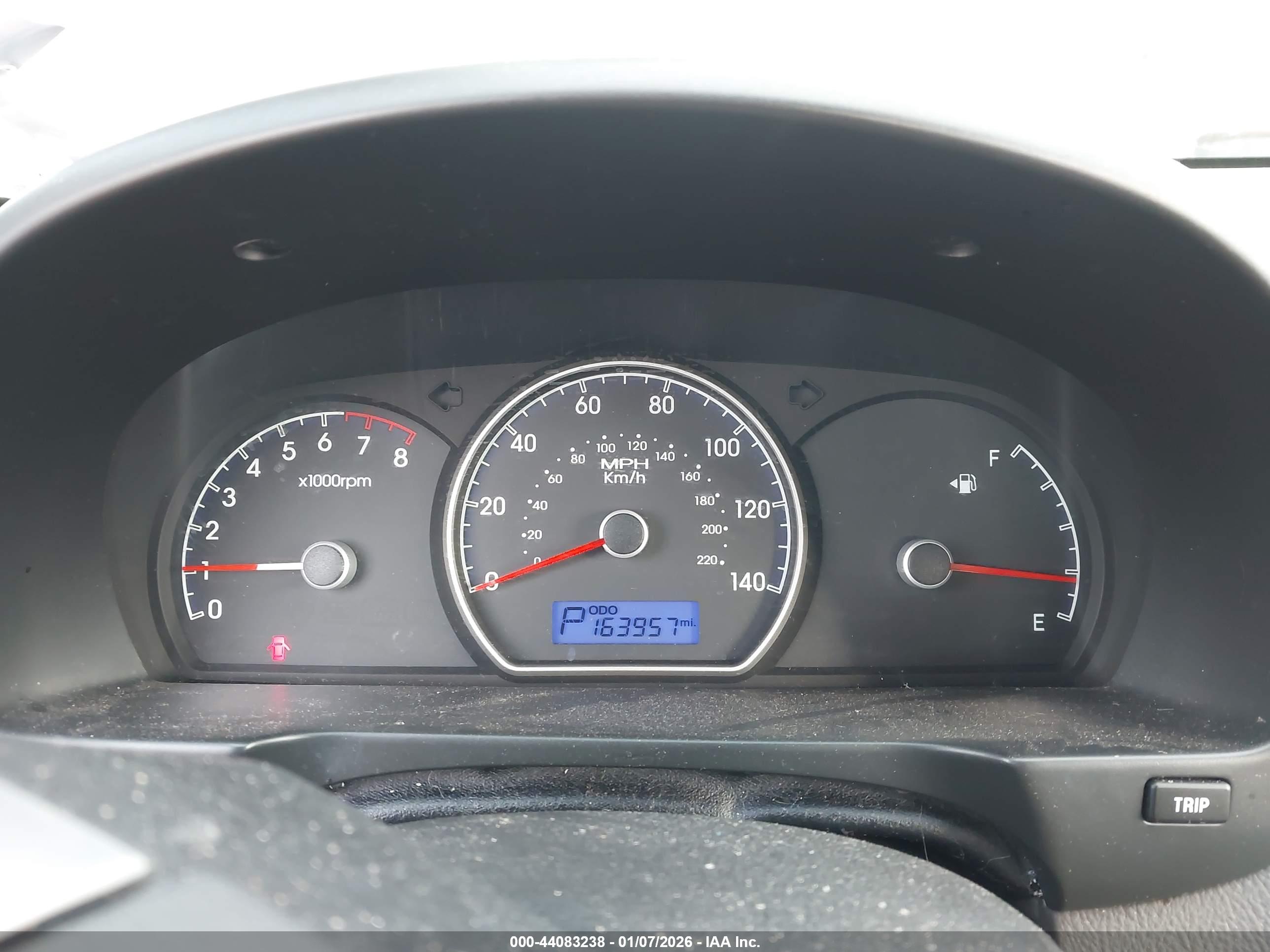 HYUNDAI ELANTRA image 7