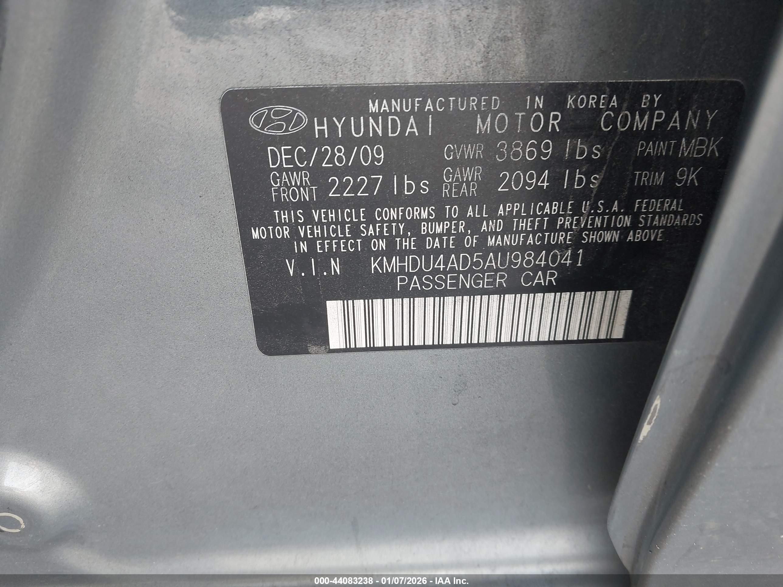 HYUNDAI ELANTRA image 9