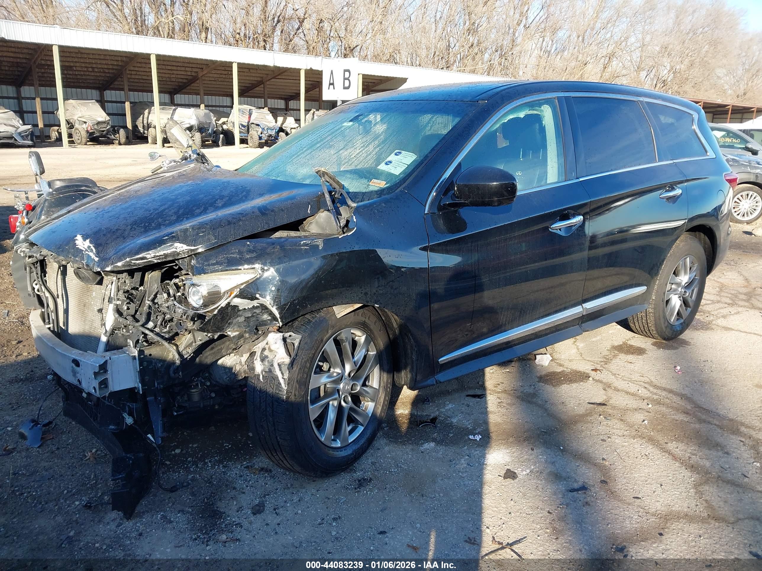 INFINITI JX35 image 2