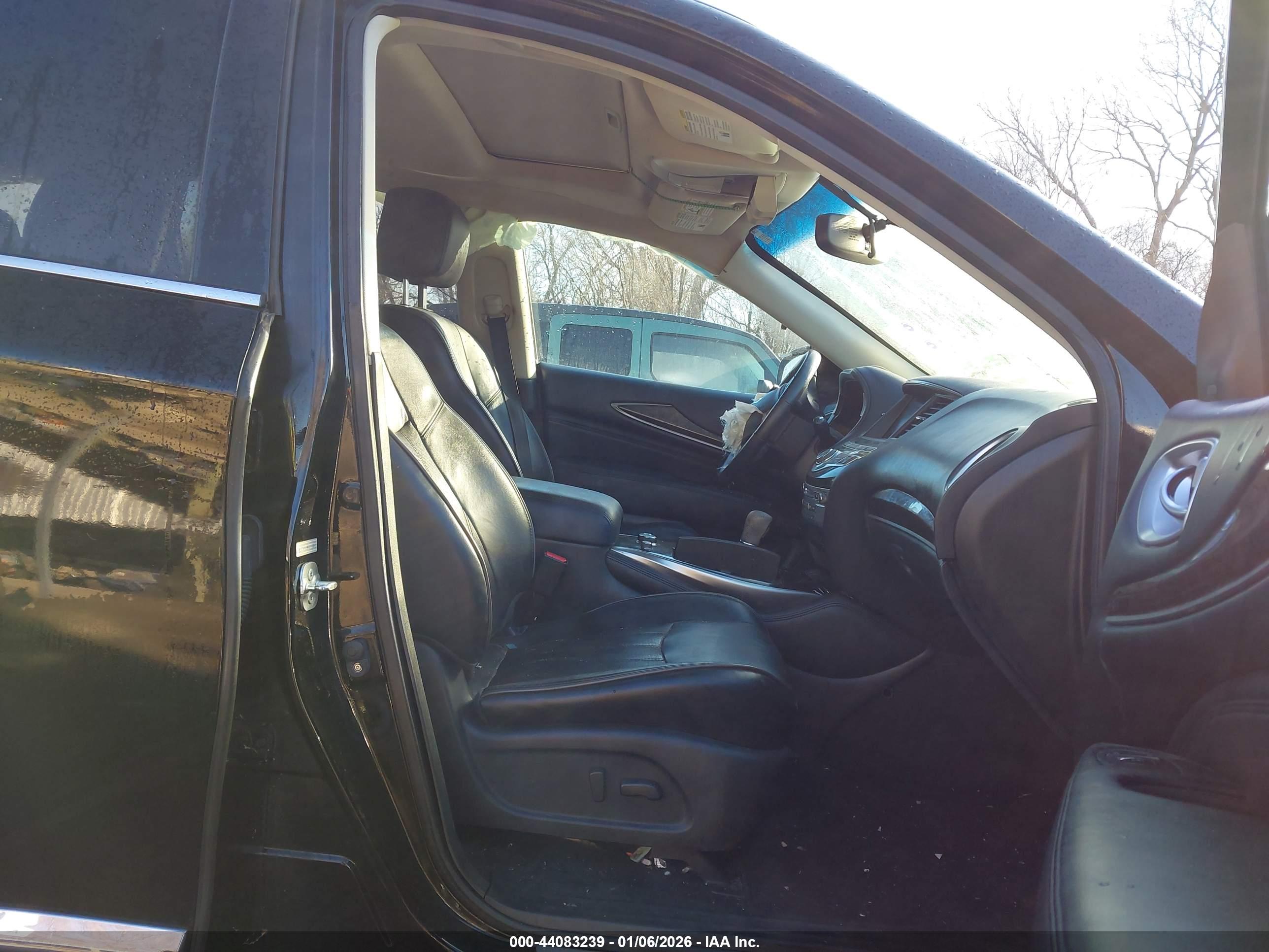 INFINITI JX35 image 5