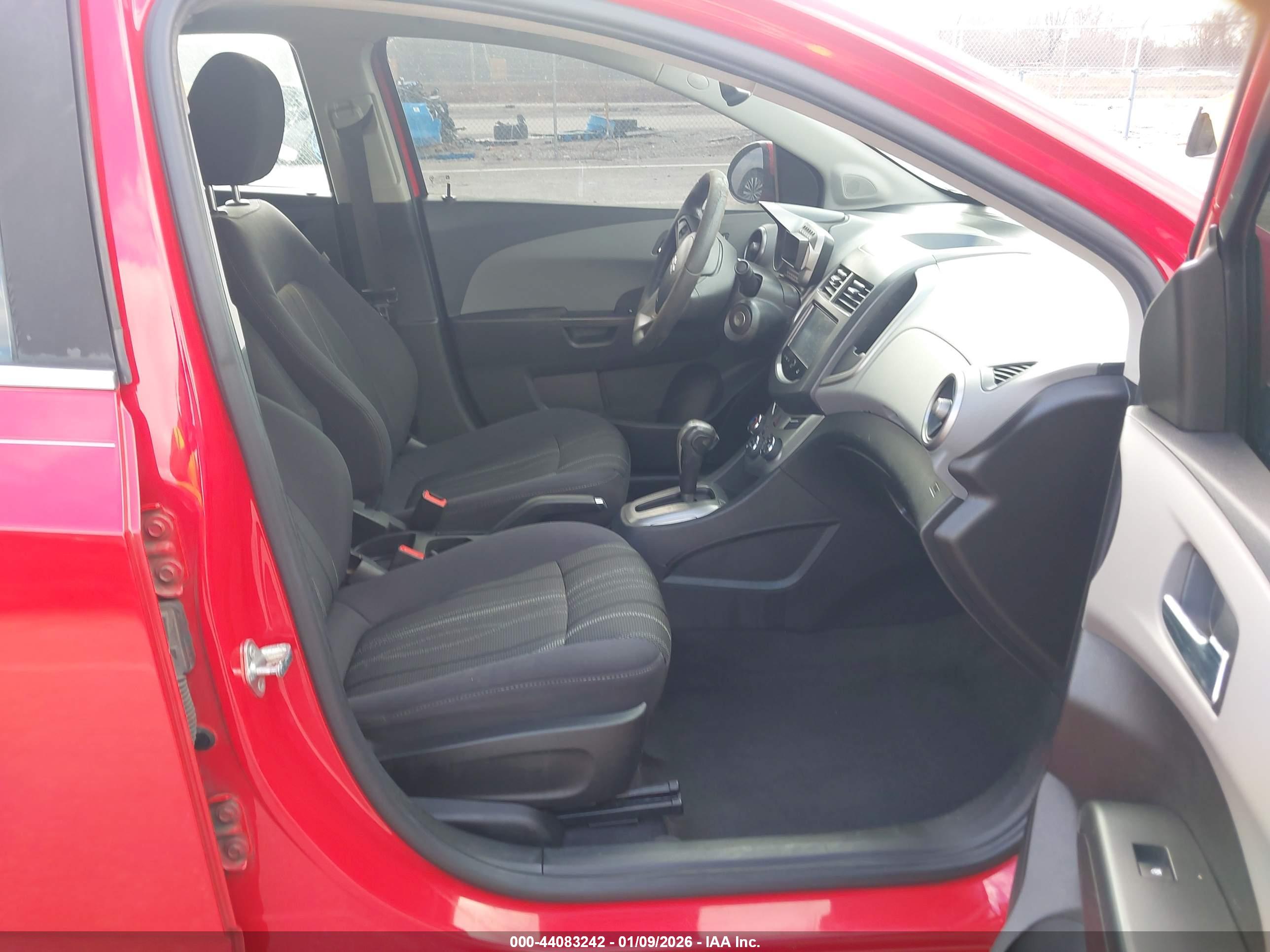 CHEVROLET SONIC image 5