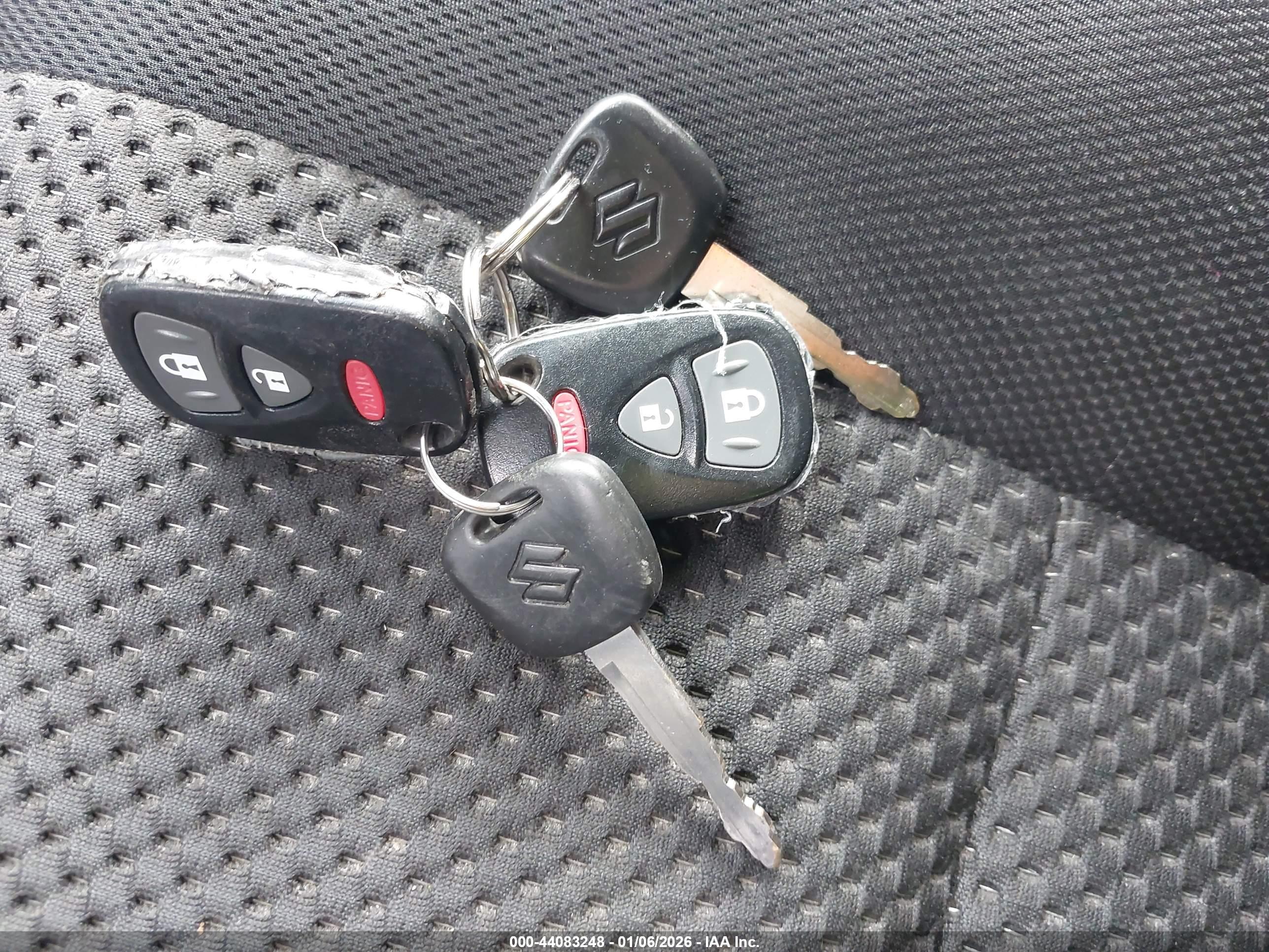 SUZUKI GRAND image 11
