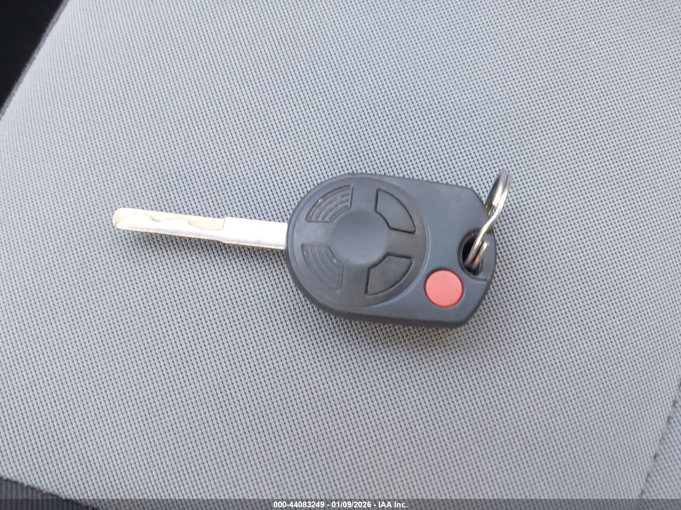 FORD FIESTA image 11