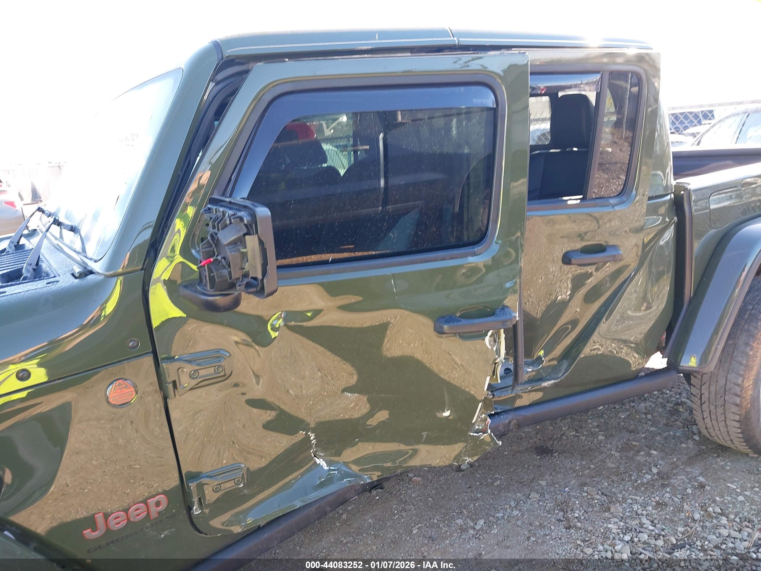 JEEP GLADIATOR image 6