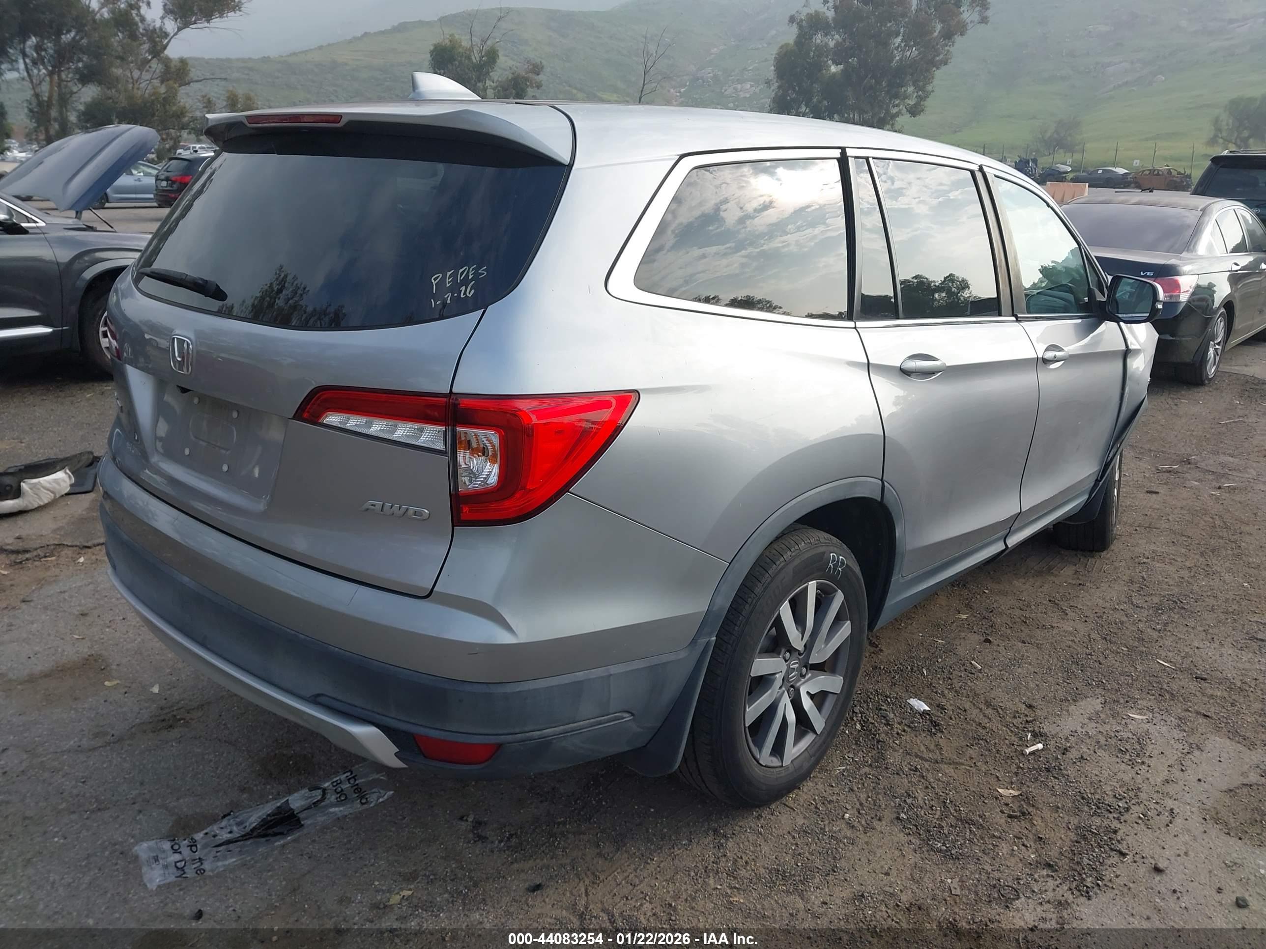 HONDA PILOT image 4