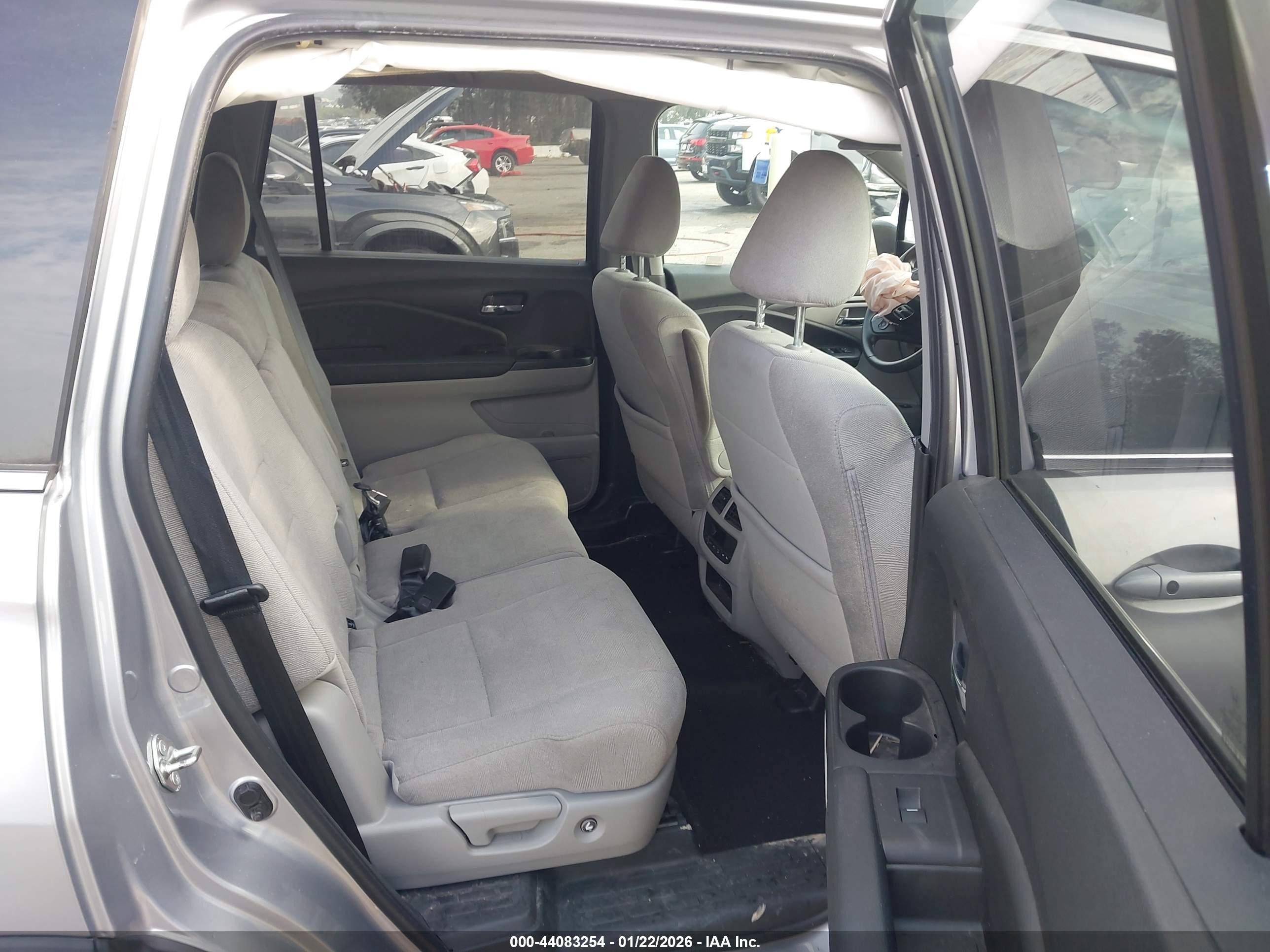 HONDA PILOT image 8