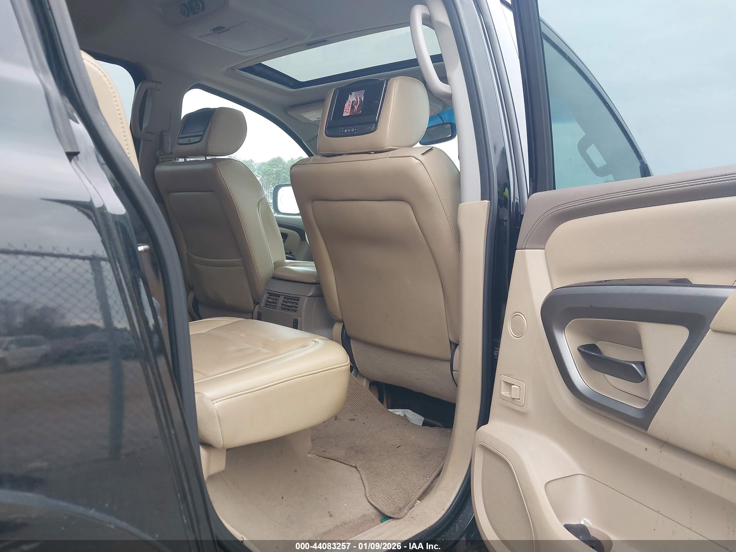 NISSAN ARMADA image 8
