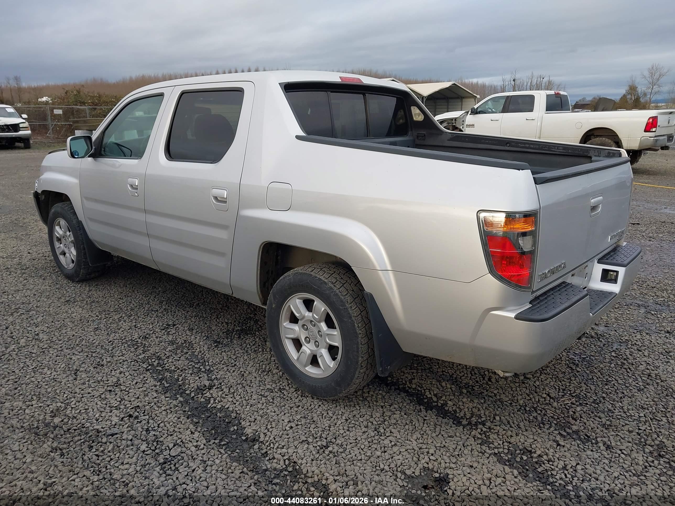 HONDA RIDGELINE image 3