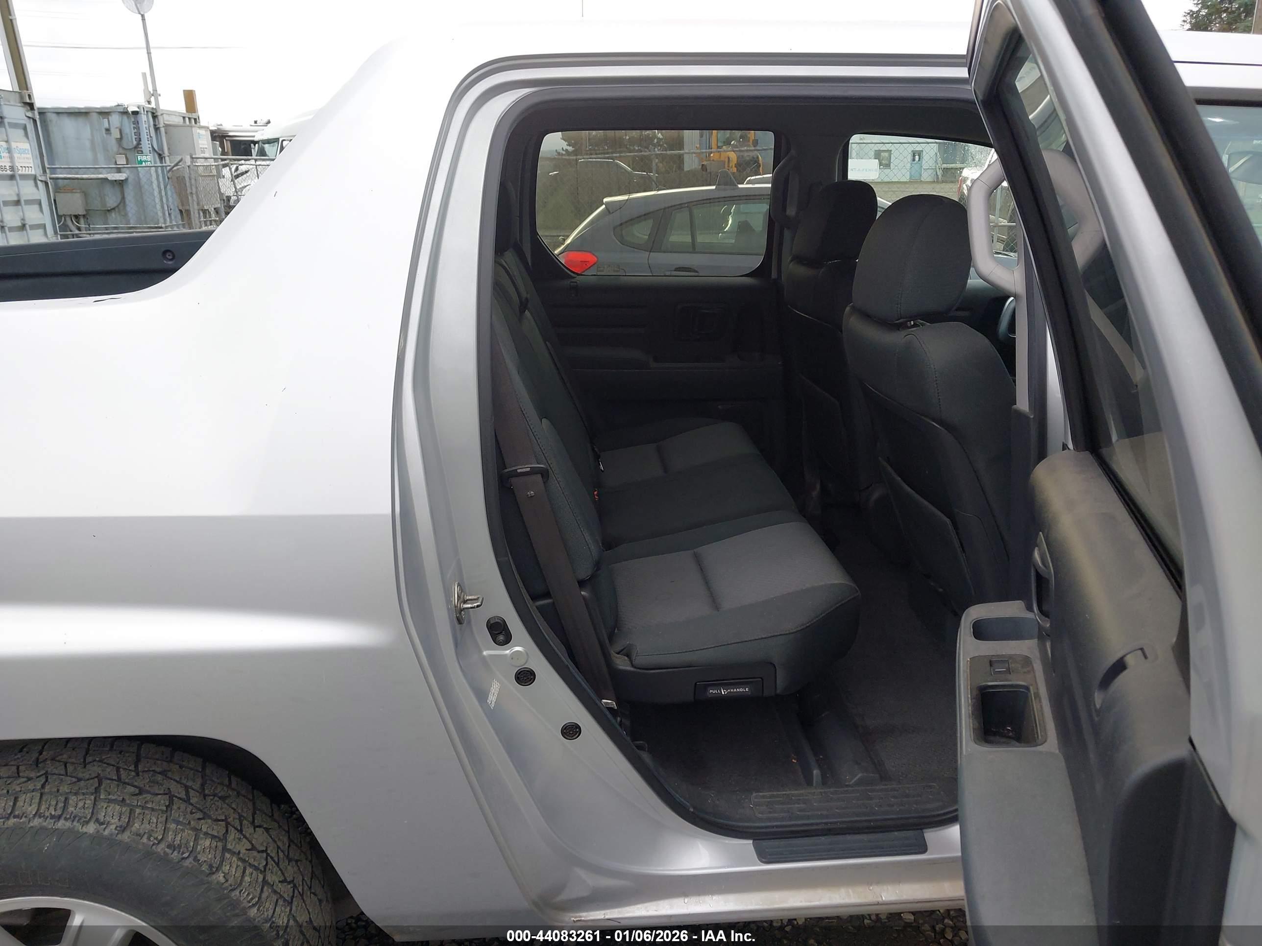 HONDA RIDGELINE image 8
