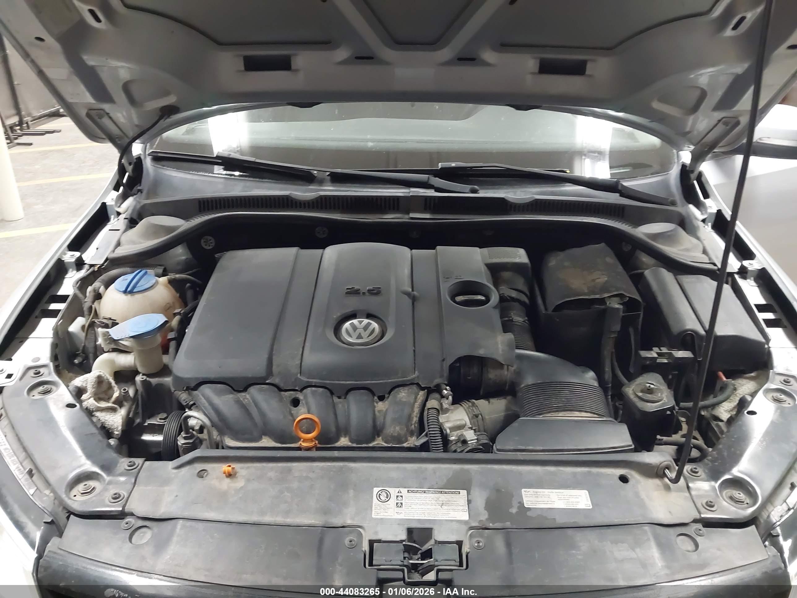 VOLKSWAGEN JETTA image 10