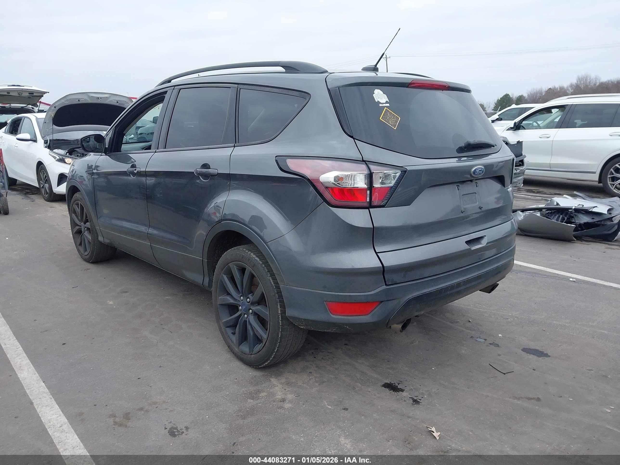 FORD ESCAPE image 3
