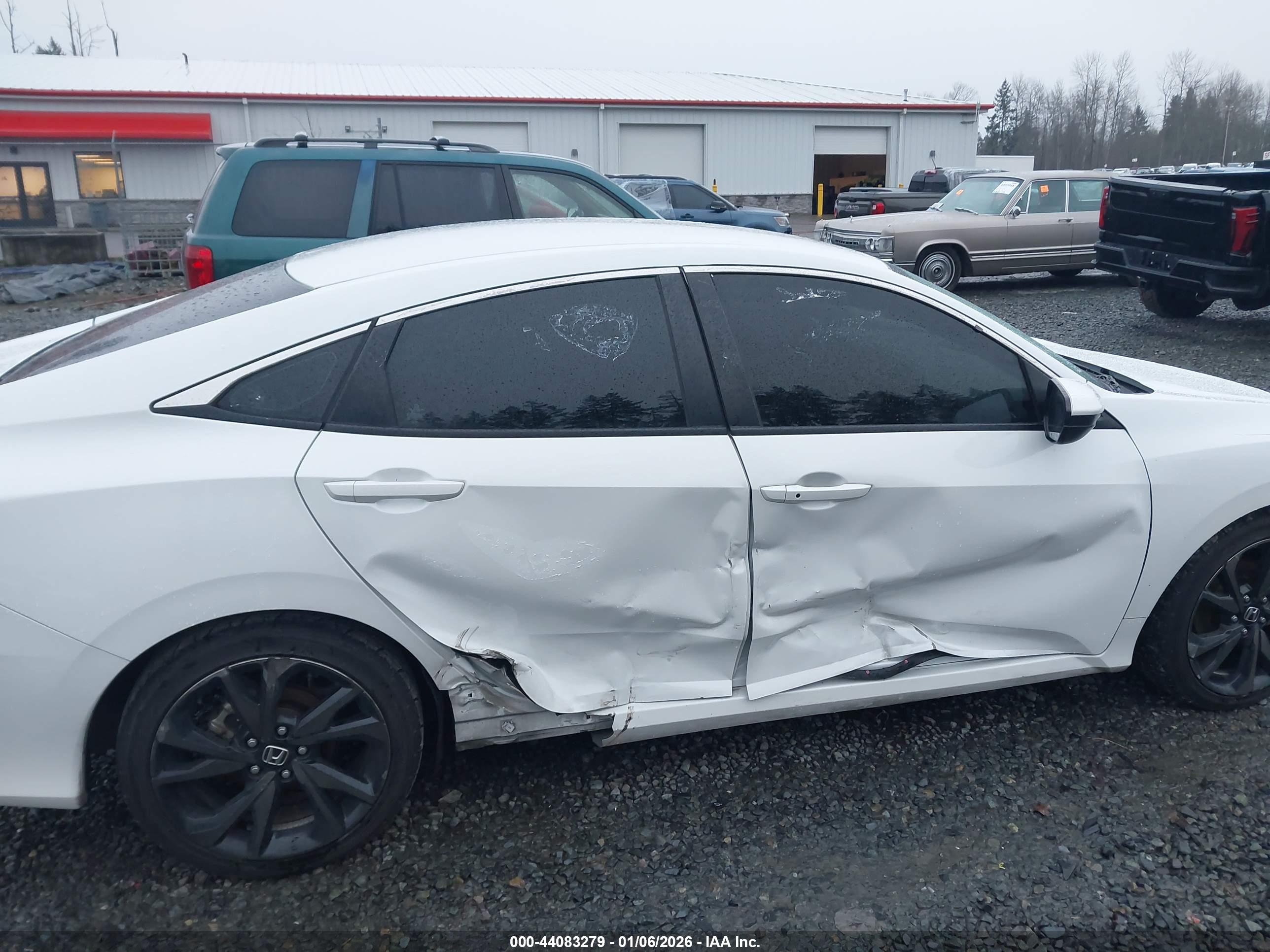 HONDA CIVIC image 6