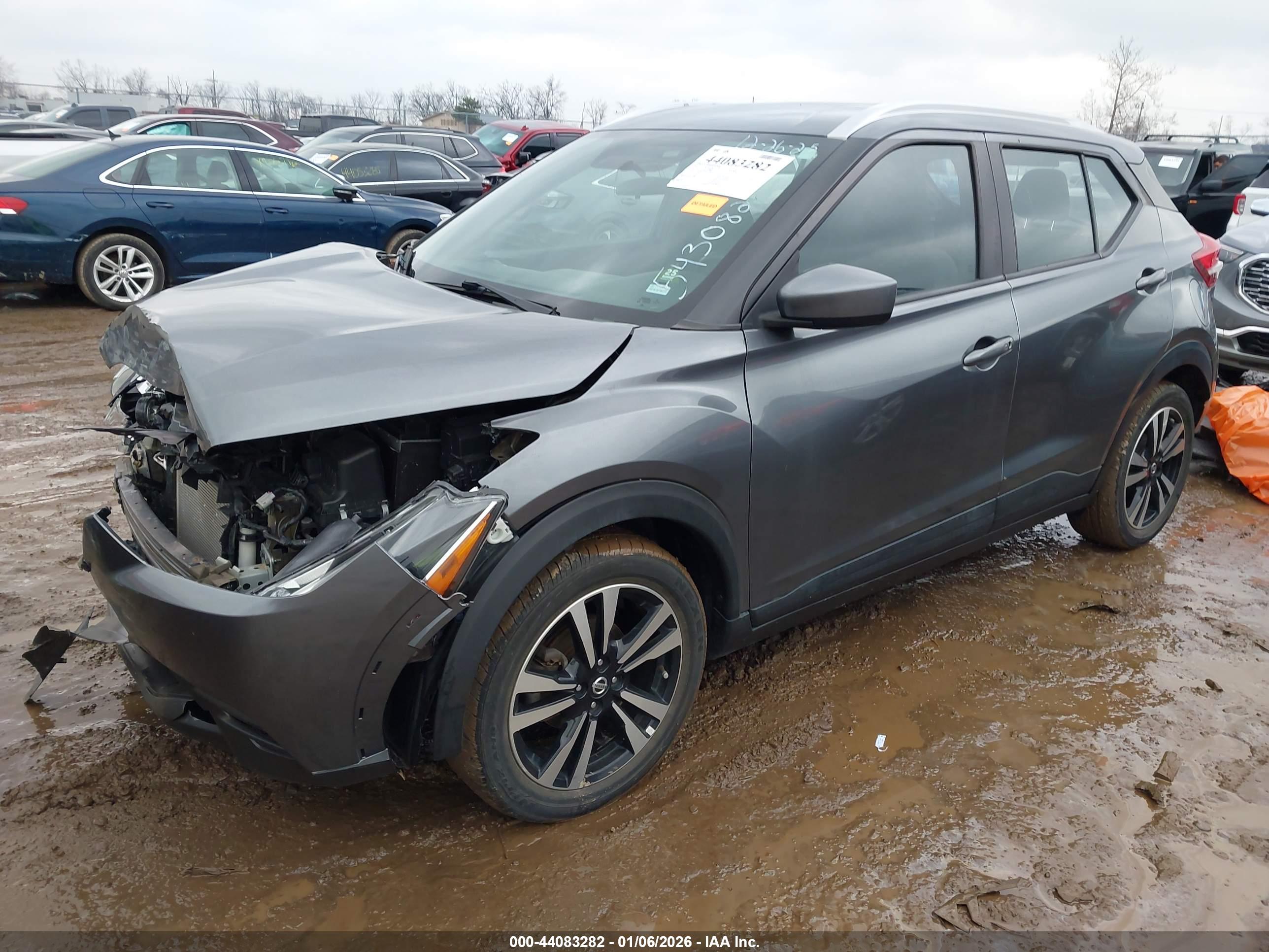 NISSAN KICKS image 2