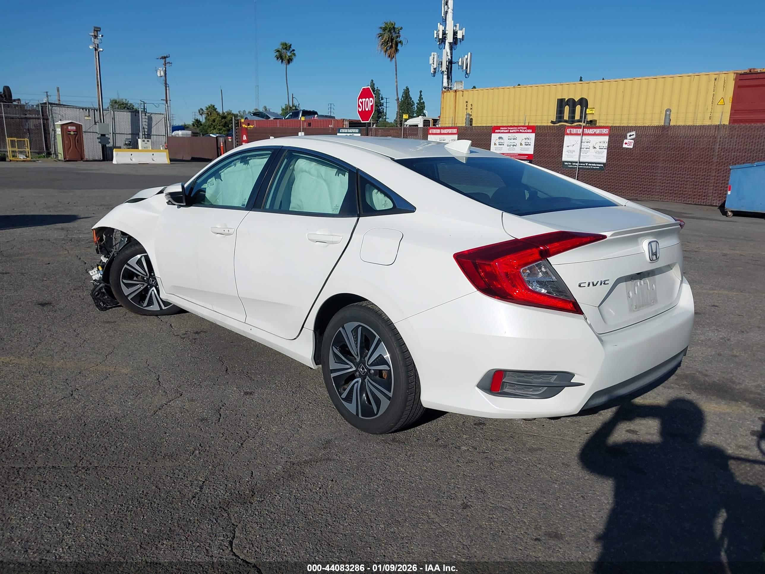 HONDA CIVIC image 3